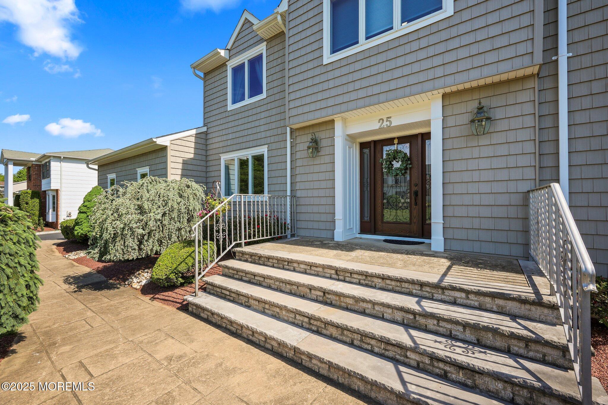 25 Westbrook Drive, Morganville, New Jersey image 5