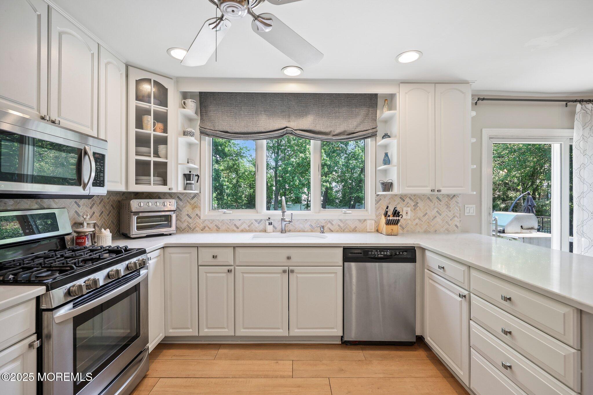 25 Westbrook Drive, Morganville, New Jersey image 20