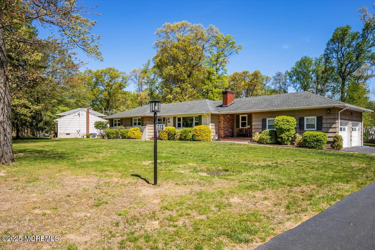 773 Nut Swamp Road, Red Bank, New Jersey image 4