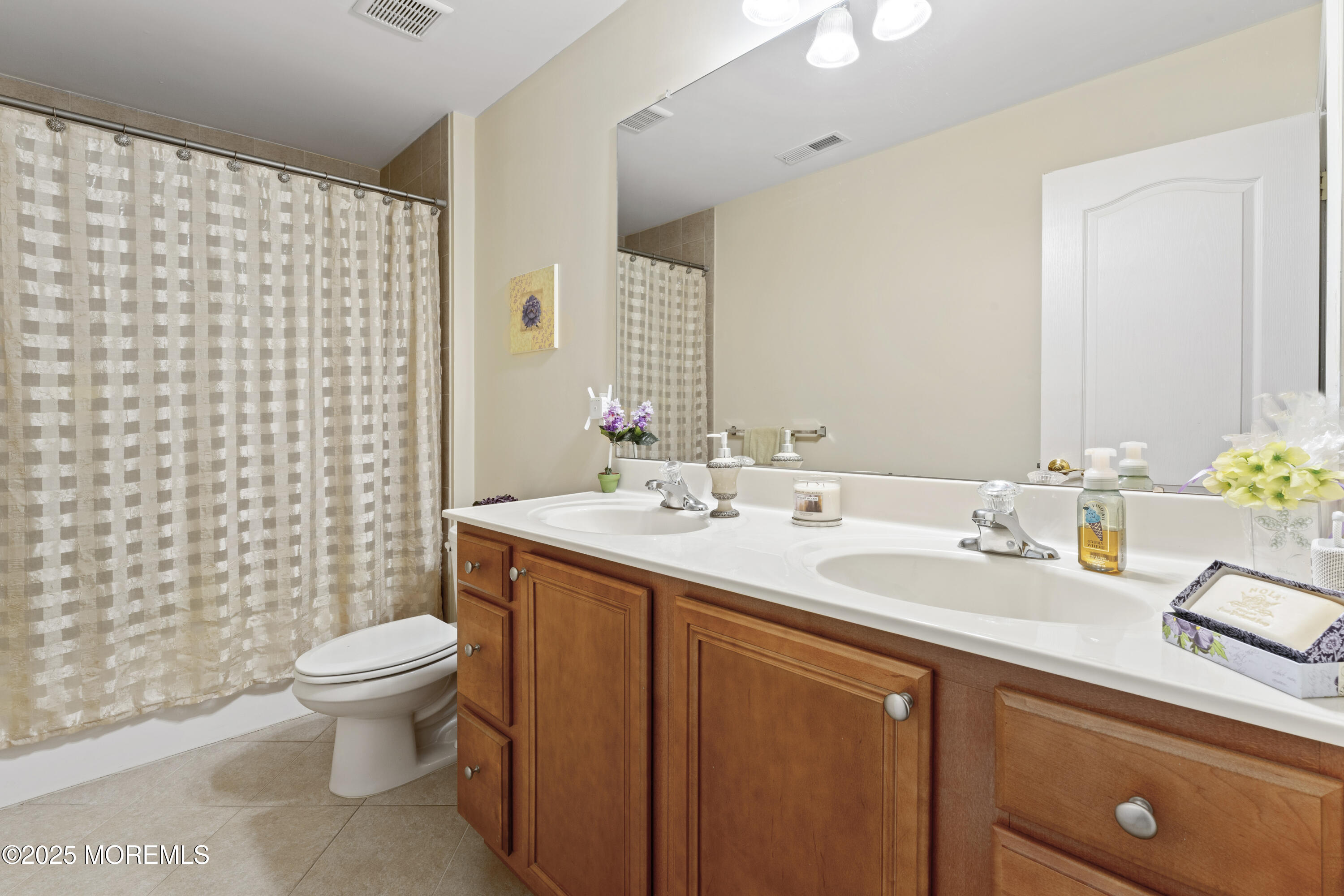 8 Adam Court, Monroe Township, New Jersey image 30