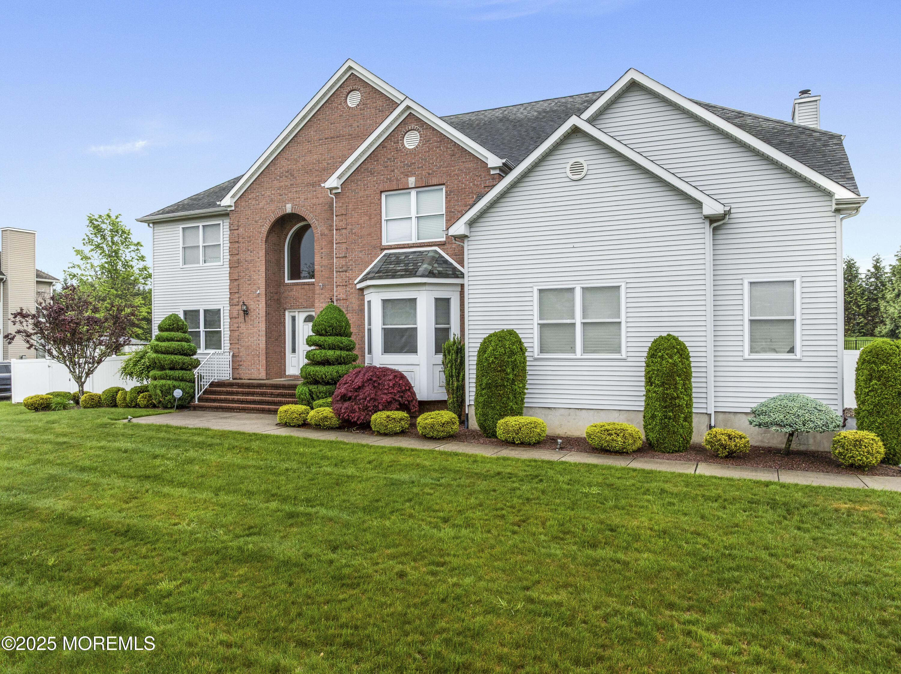 8 Adam Court, Monroe Township, New Jersey image 2