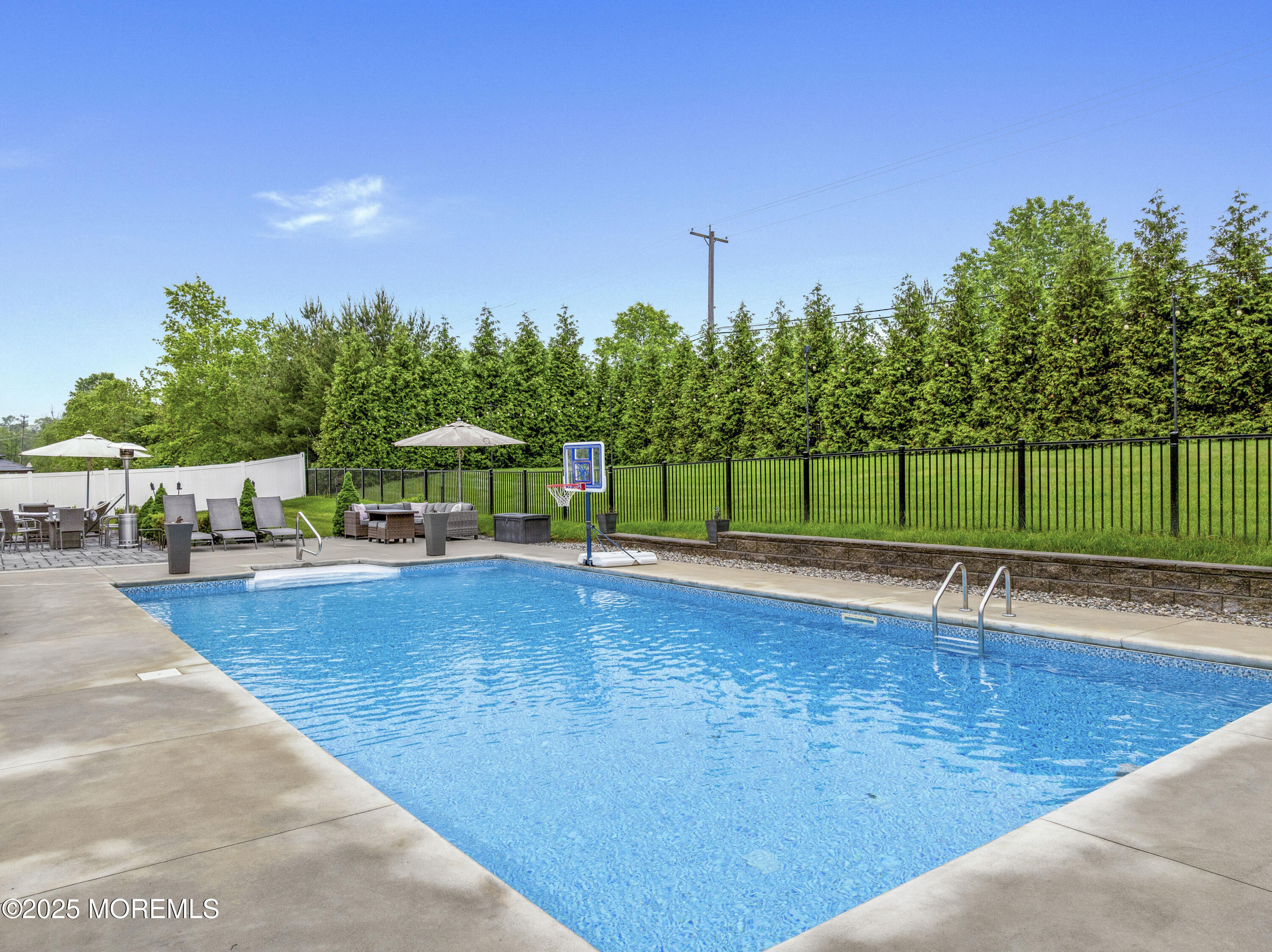 8 Adam Court, Monroe Township, New Jersey image 40
