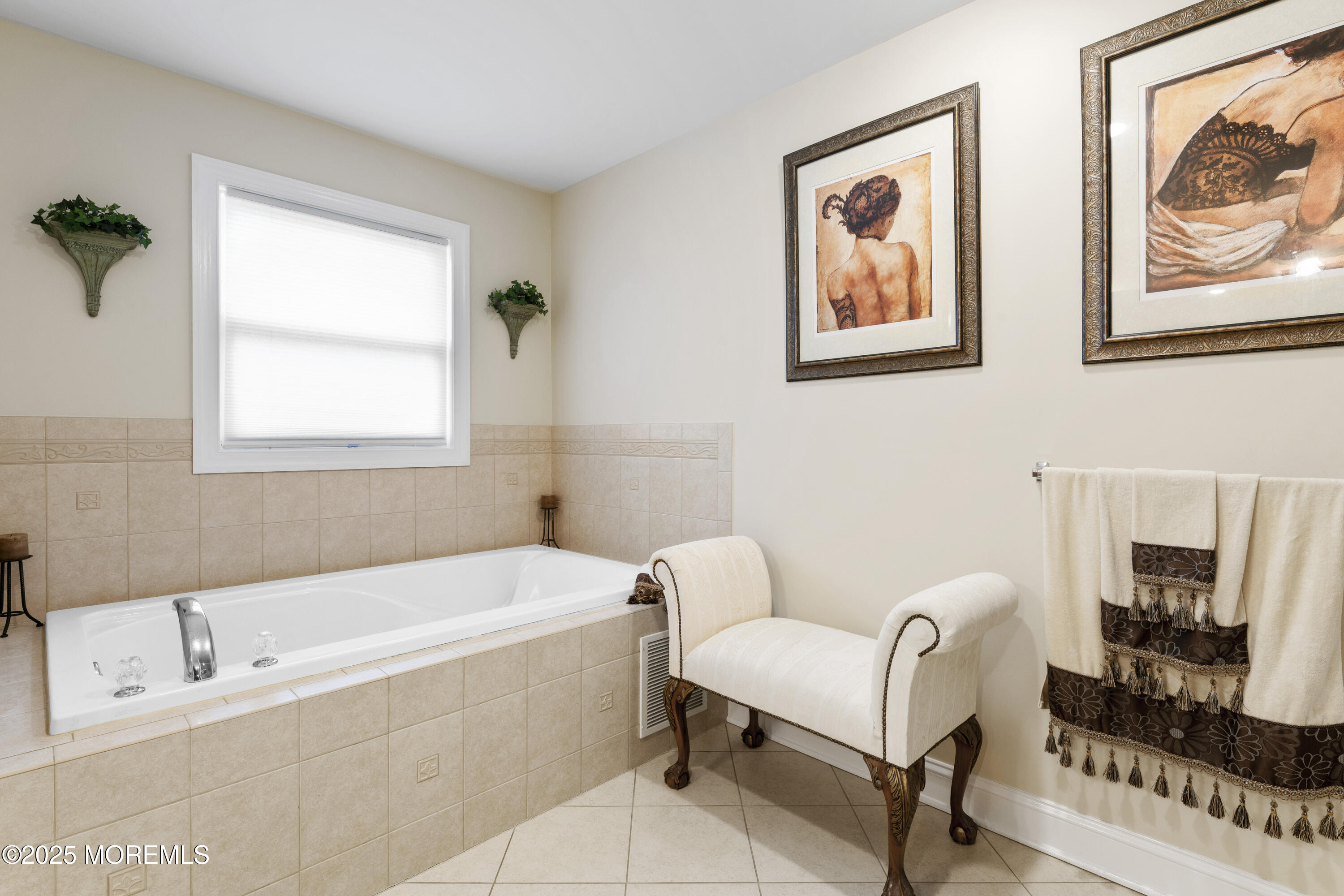 8 Adam Court, Monroe Township, New Jersey image 25