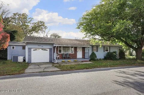 61 Elm Street, Beachwood, NJ 08722 - MLS#: 22509167