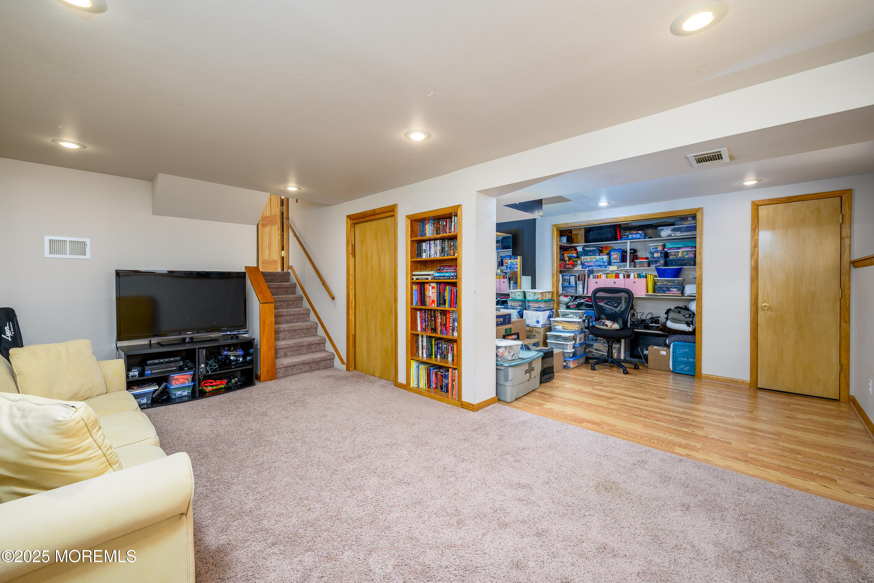 97 Old Queens Boulevard, Manalapan, New Jersey image 16