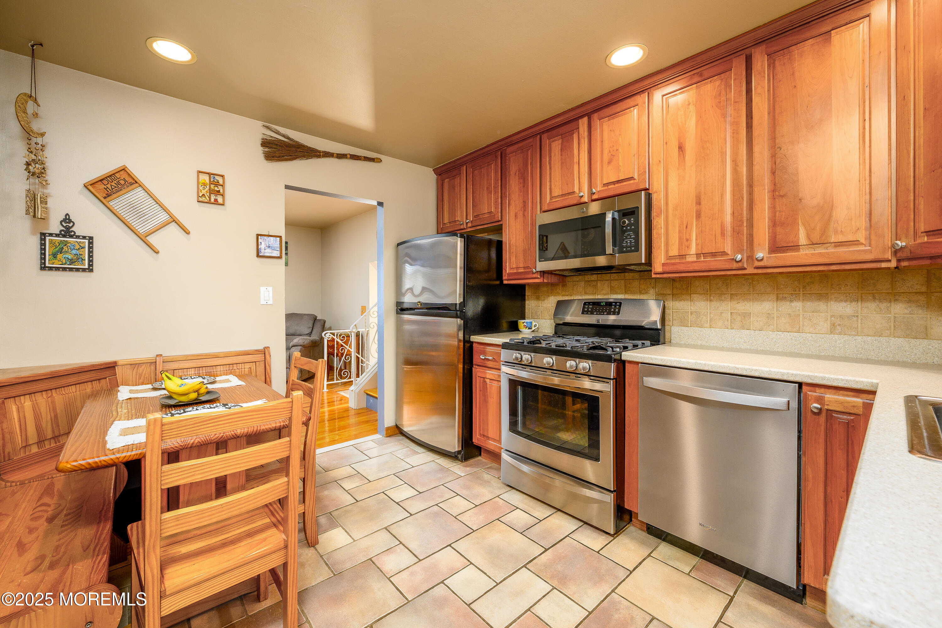 97 Old Queens Boulevard, Manalapan, New Jersey image 7