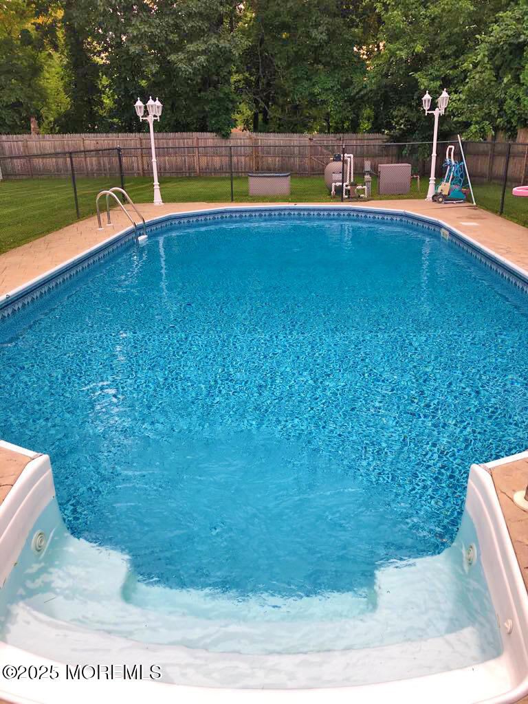 97 Old Queens Boulevard, Manalapan, New Jersey image 24
