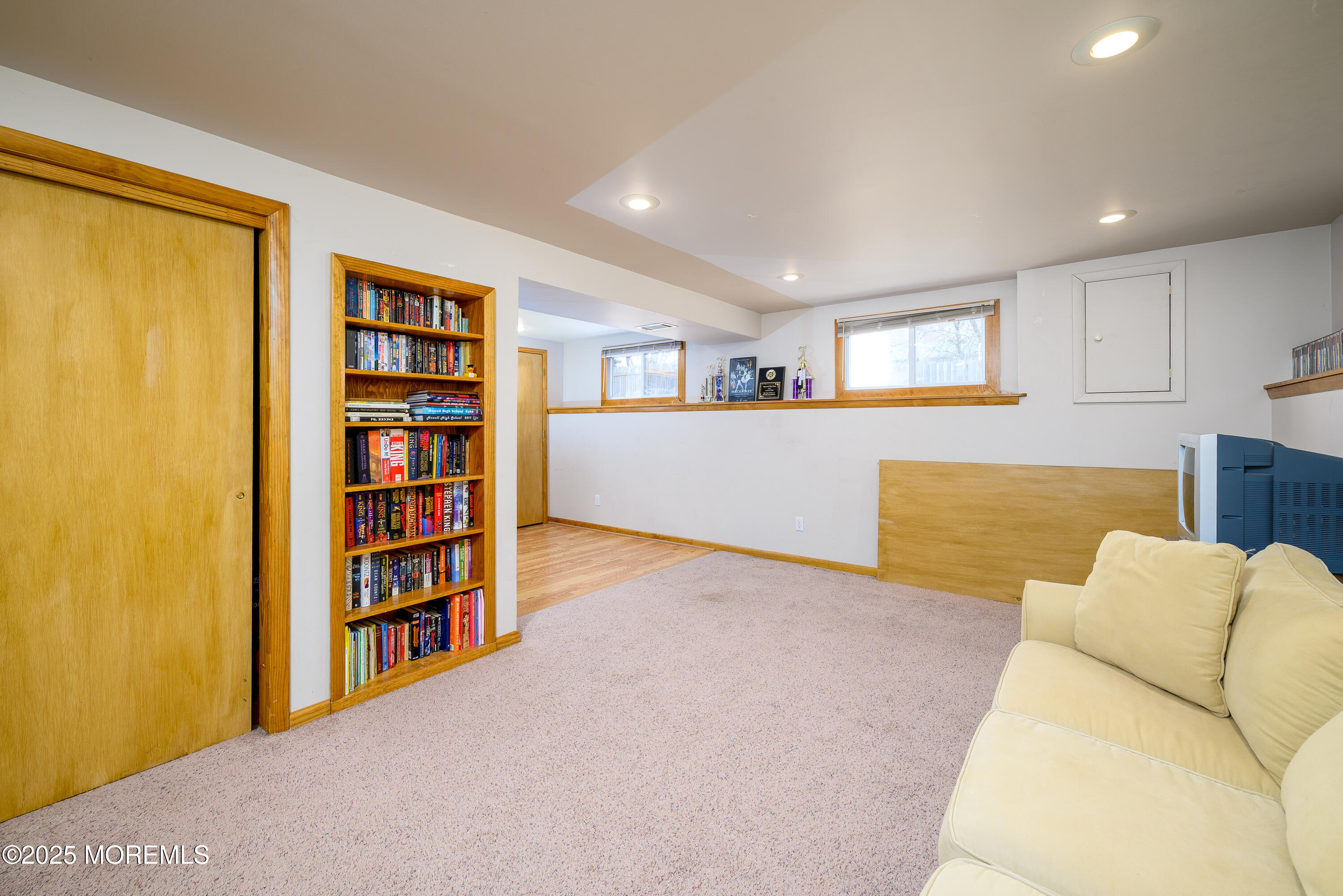 97 Old Queens Boulevard, Manalapan, New Jersey image 17