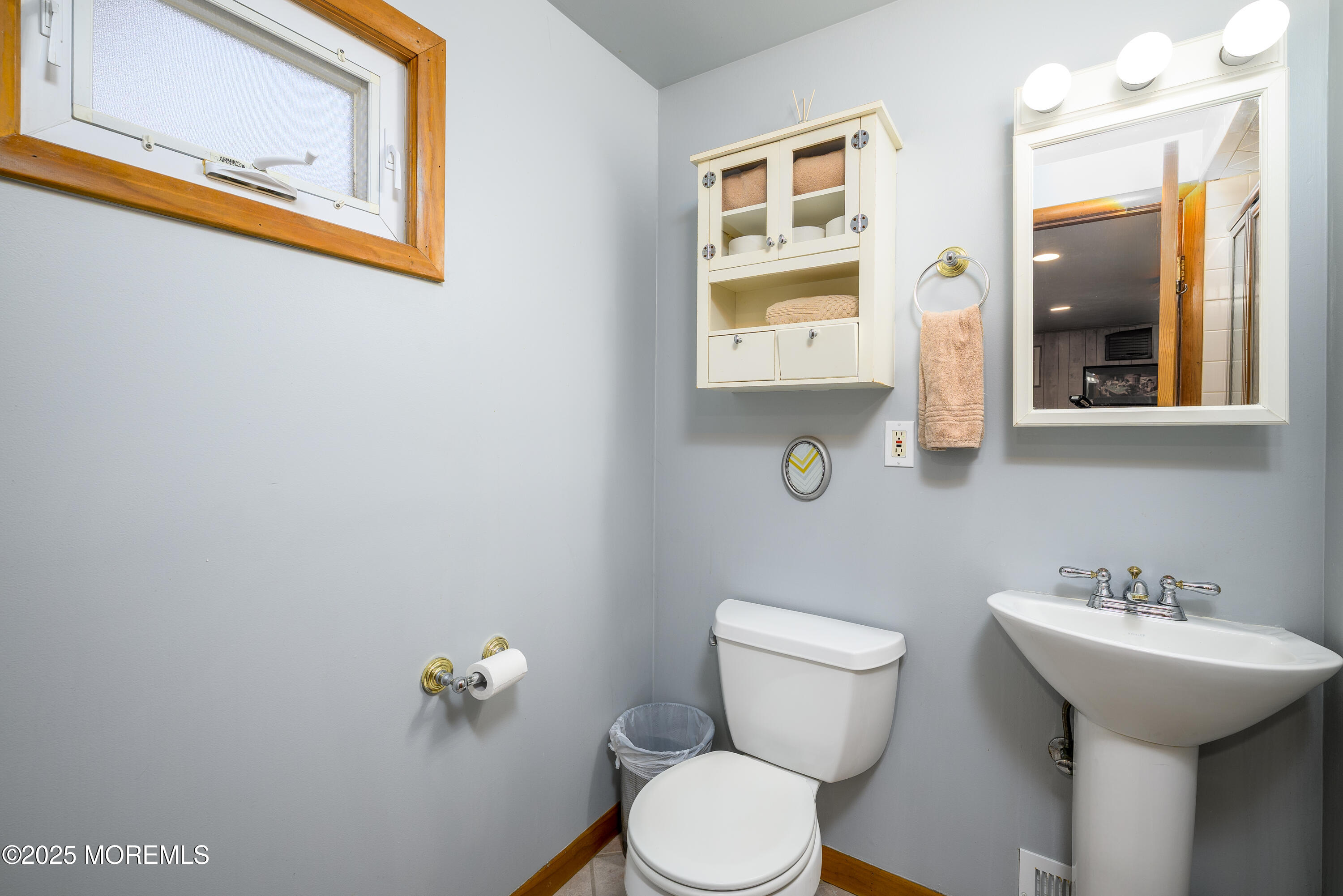 97 Old Queens Boulevard, Manalapan, New Jersey image 19