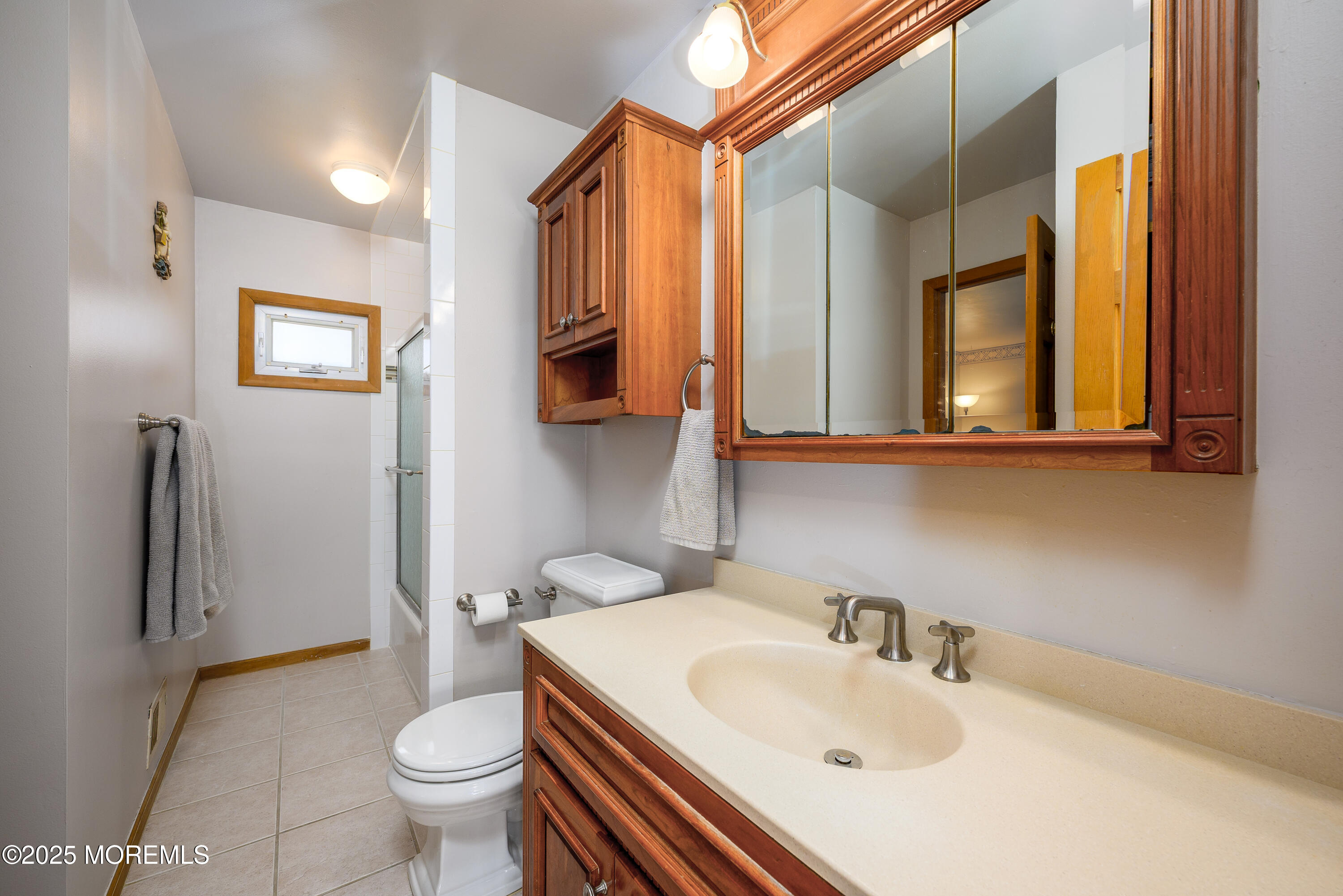 97 Old Queens Boulevard, Manalapan, New Jersey image 18