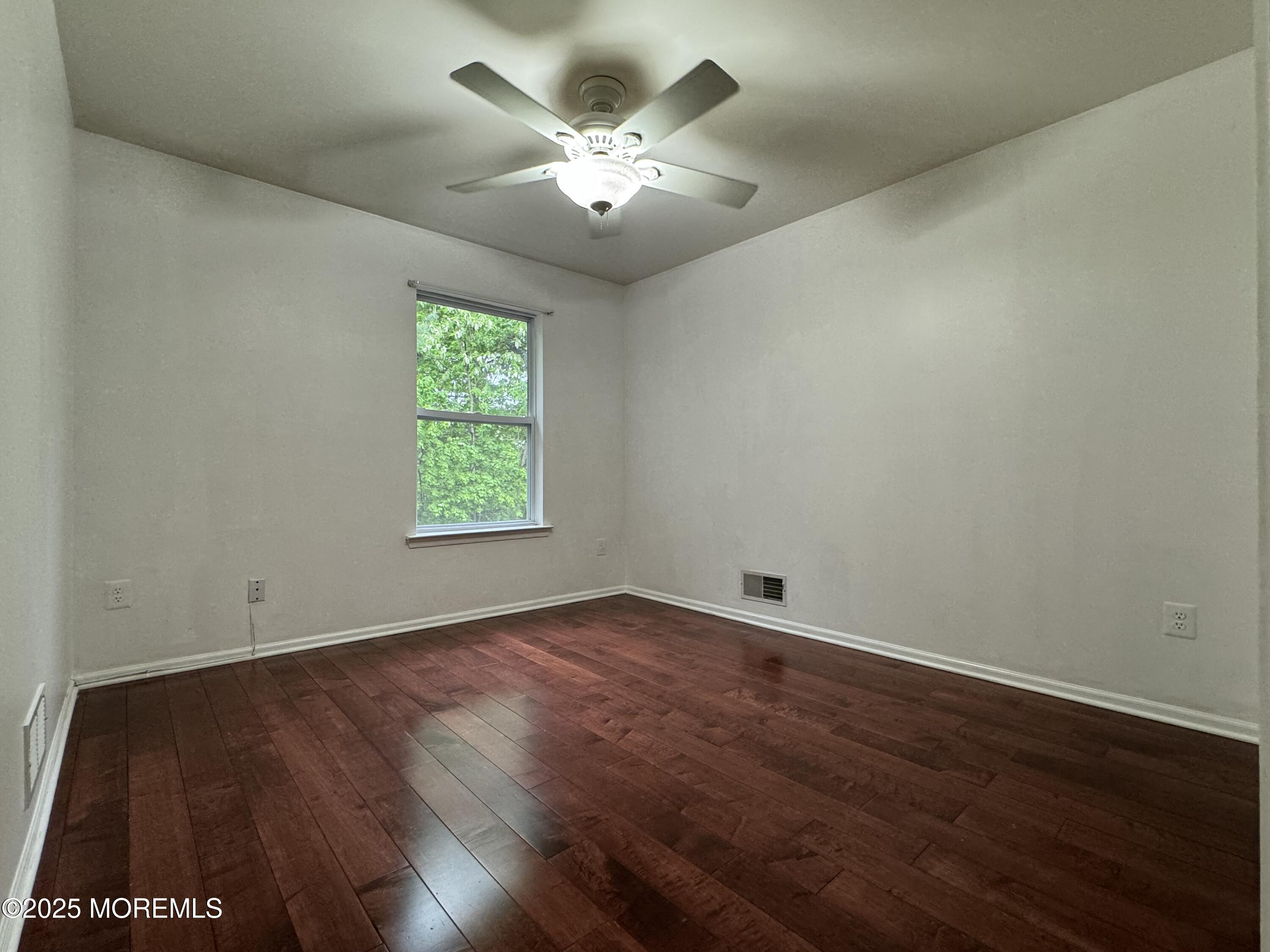 100 Heron Court, Manalapan, New Jersey image 12
