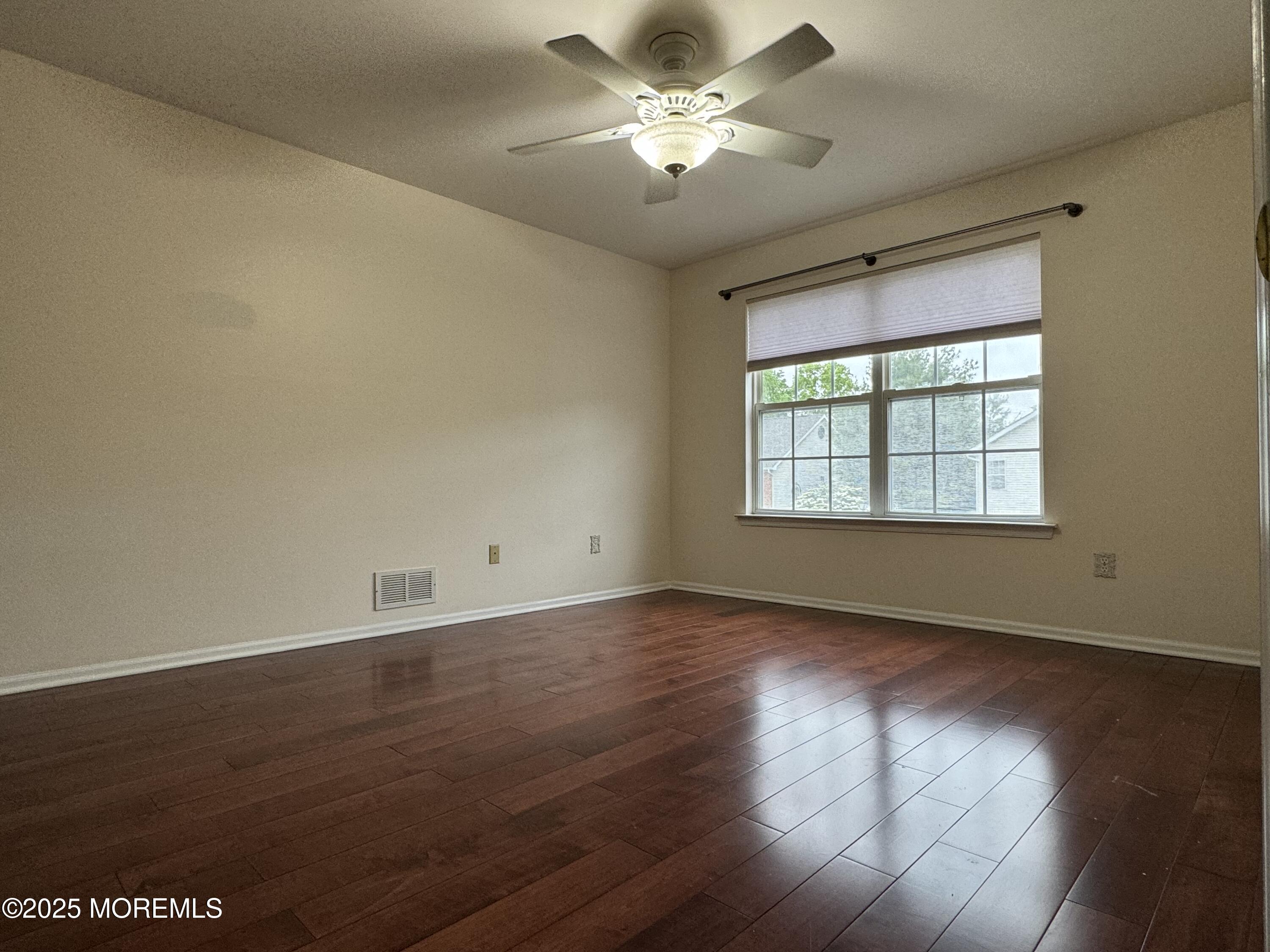 100 Heron Court, Manalapan, New Jersey image 9