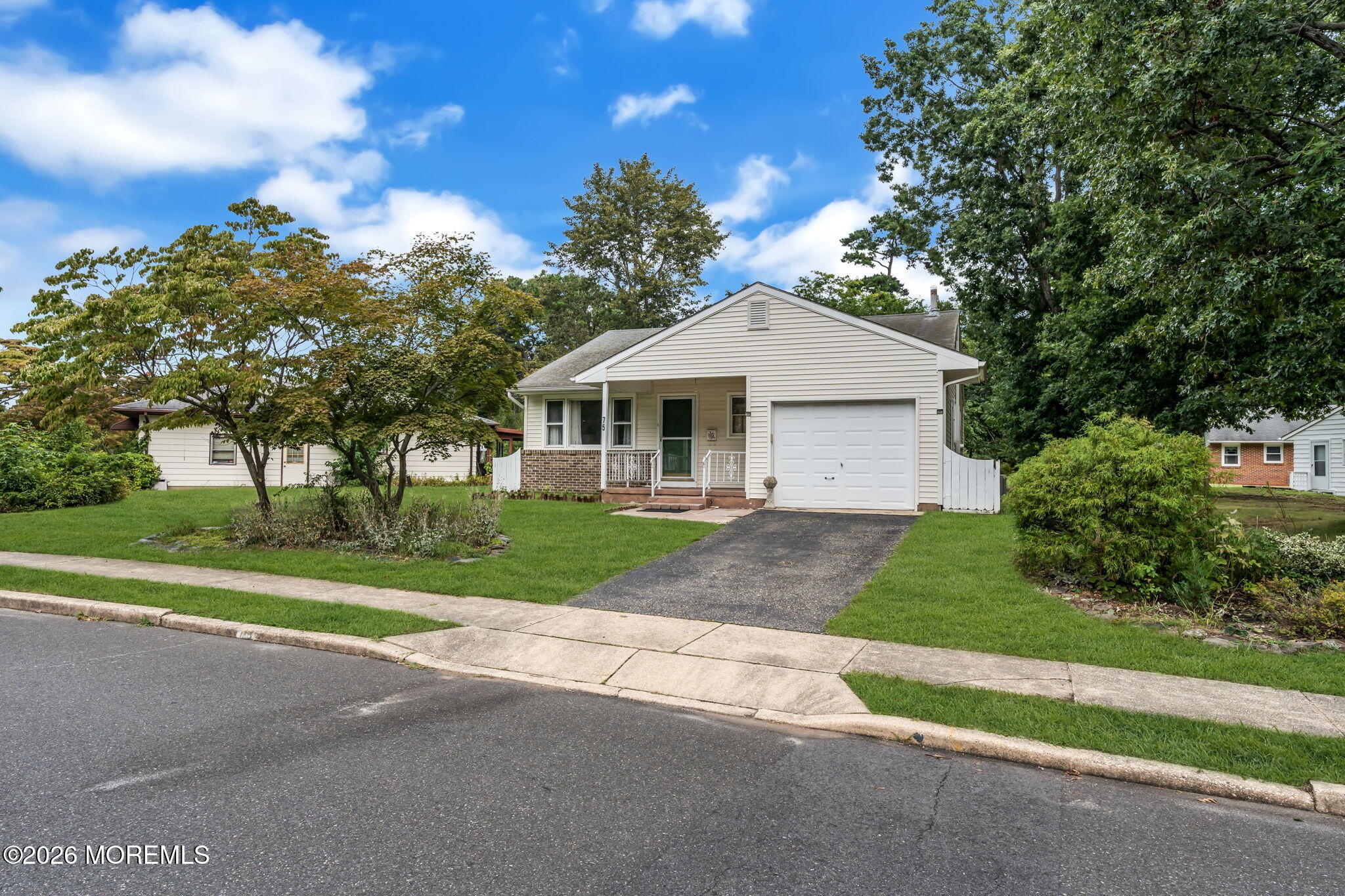 75 Columbine Circle