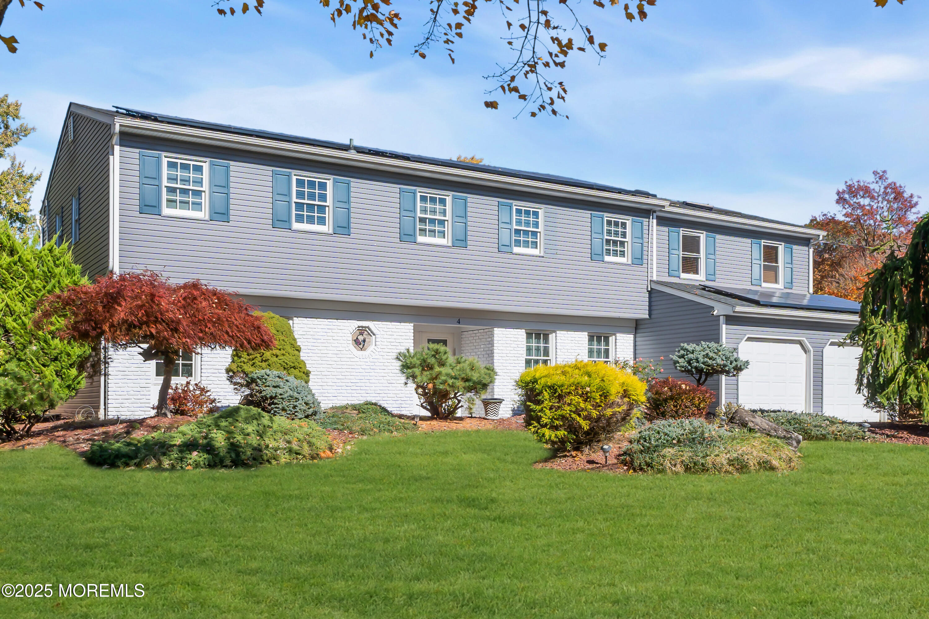 4 Canadian Woods Road