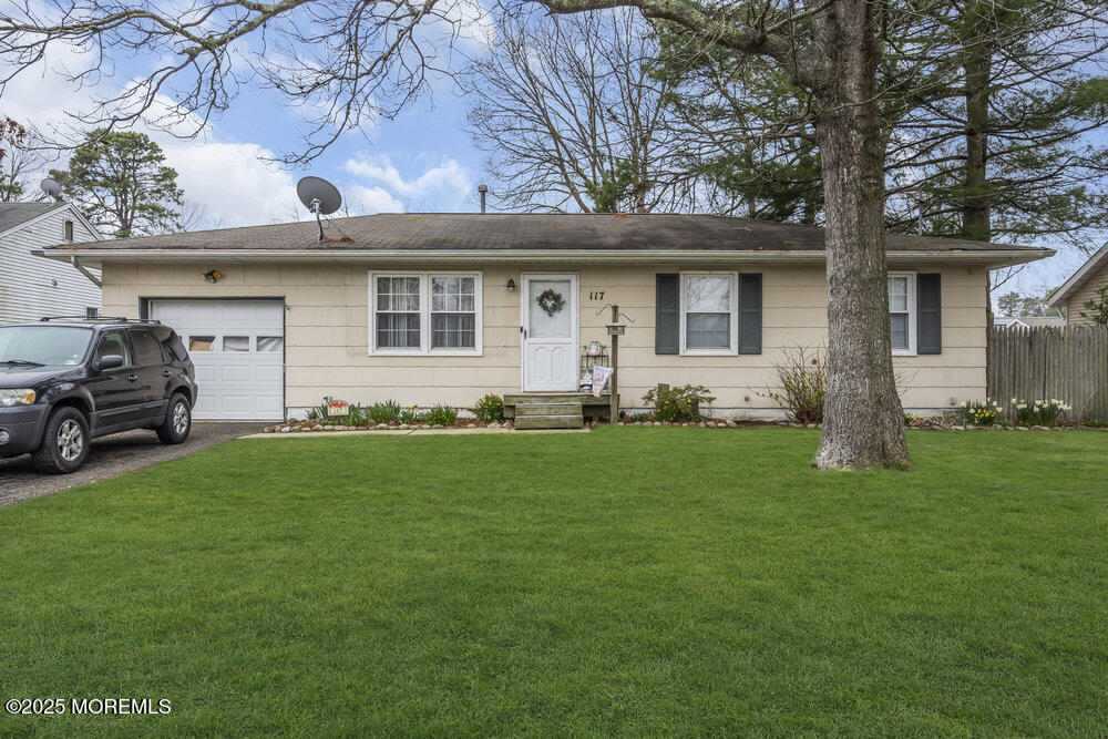 117 Bowsprit Road, Manahawkin, New Jersey image 3