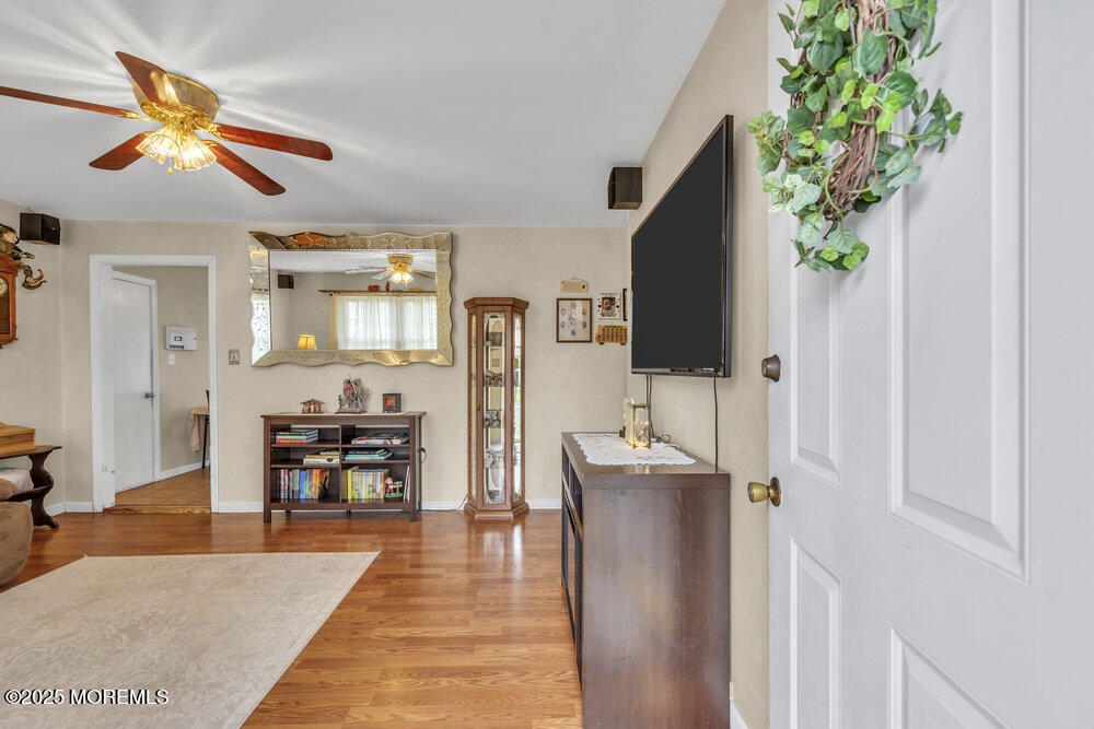 117 Bowsprit Road, Manahawkin, New Jersey image 4