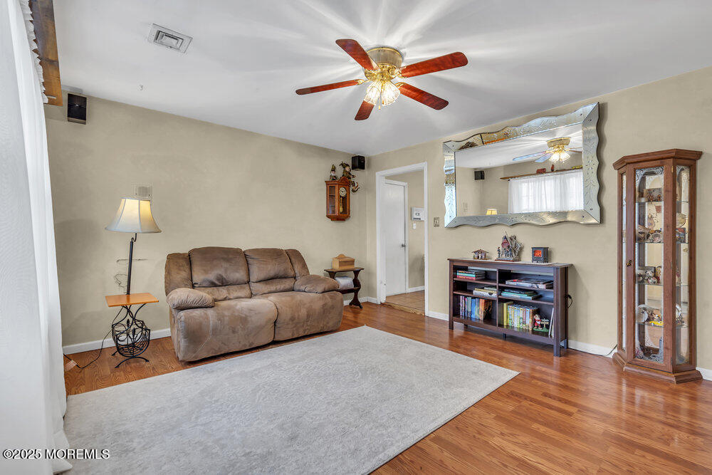 117 Bowsprit Road, Manahawkin, New Jersey image 5