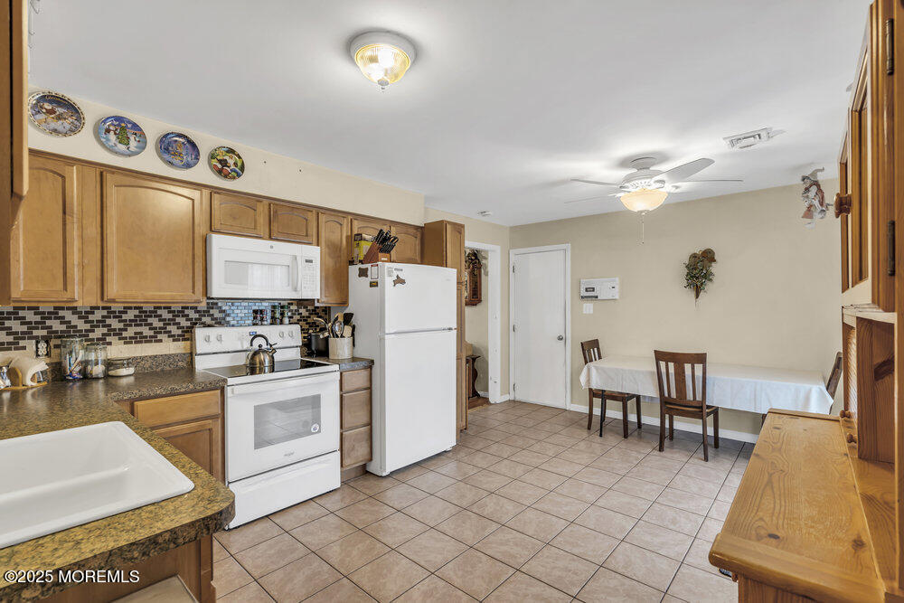 117 Bowsprit Road, Manahawkin, New Jersey image 14