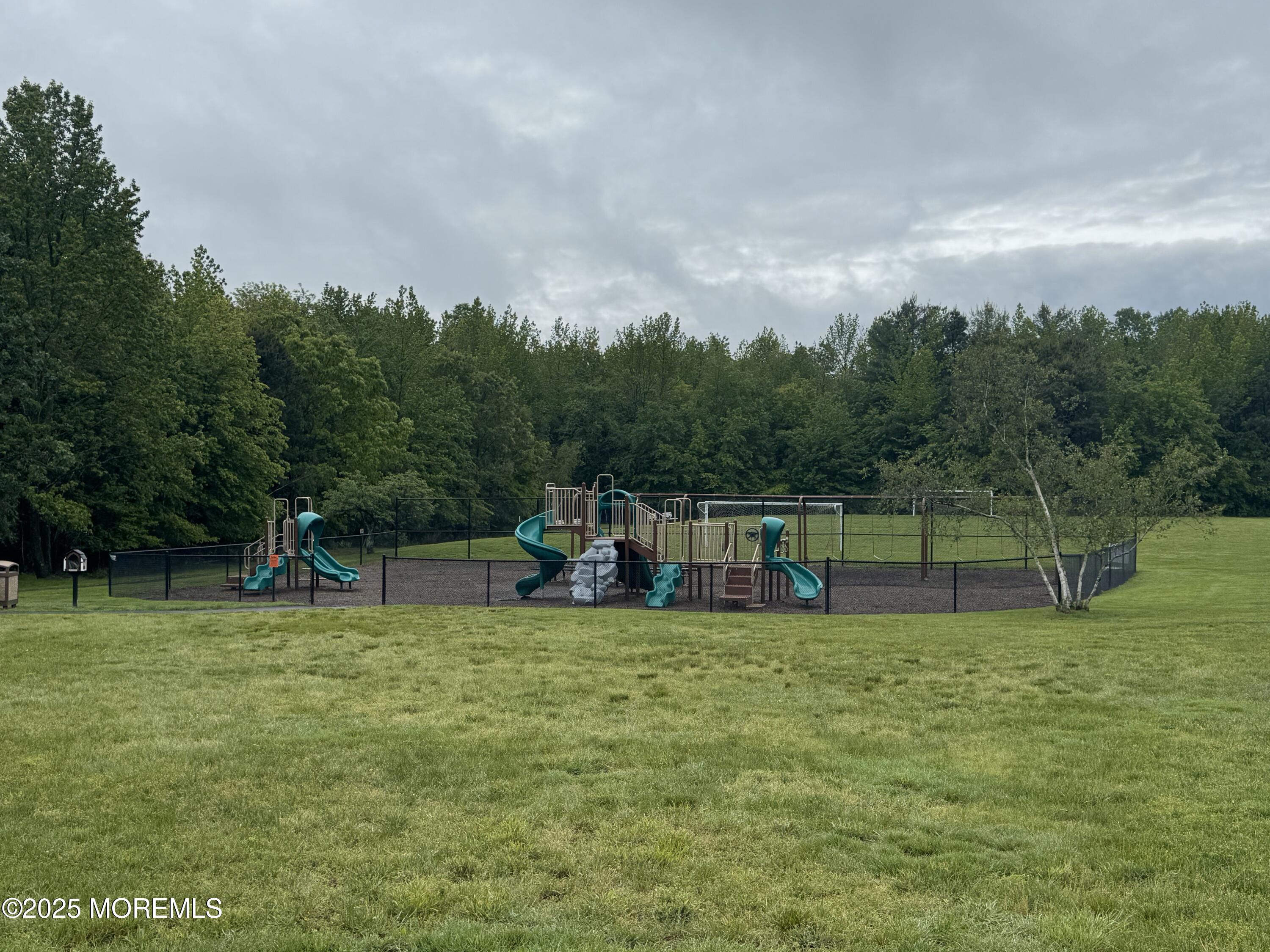 7 Manor Court, Old Bridge, New Jersey image 47