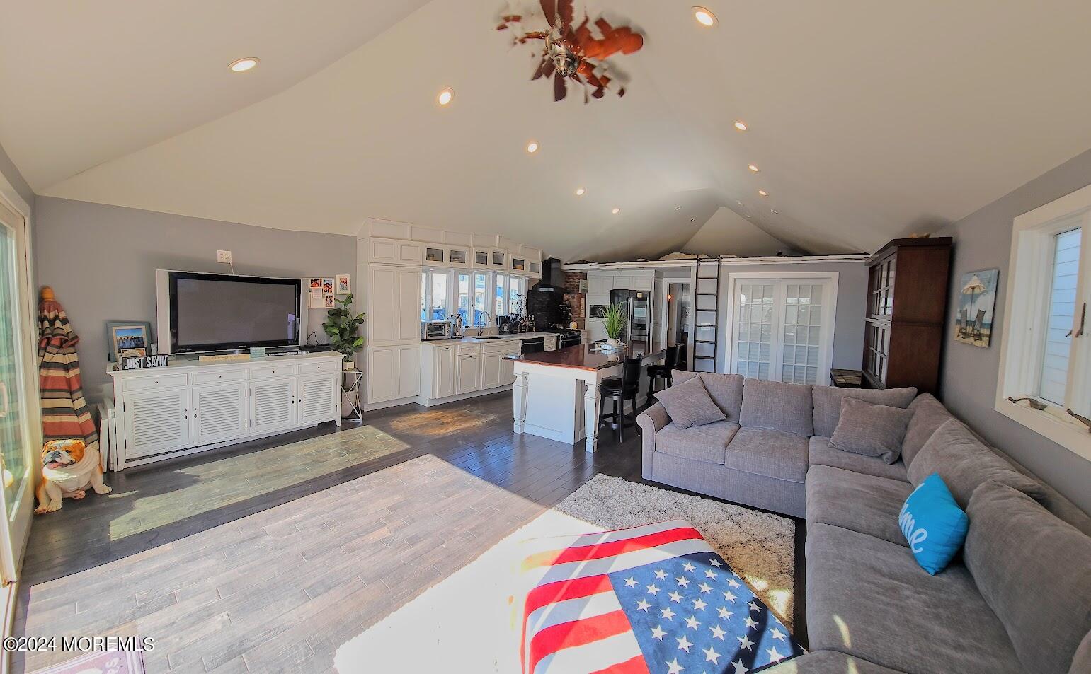Point Pleasant Beach, New Jersey, 08742, United States, 1 Bedroom Bedrooms, ,1 BathroomBathrooms,Residential,Active,1964265