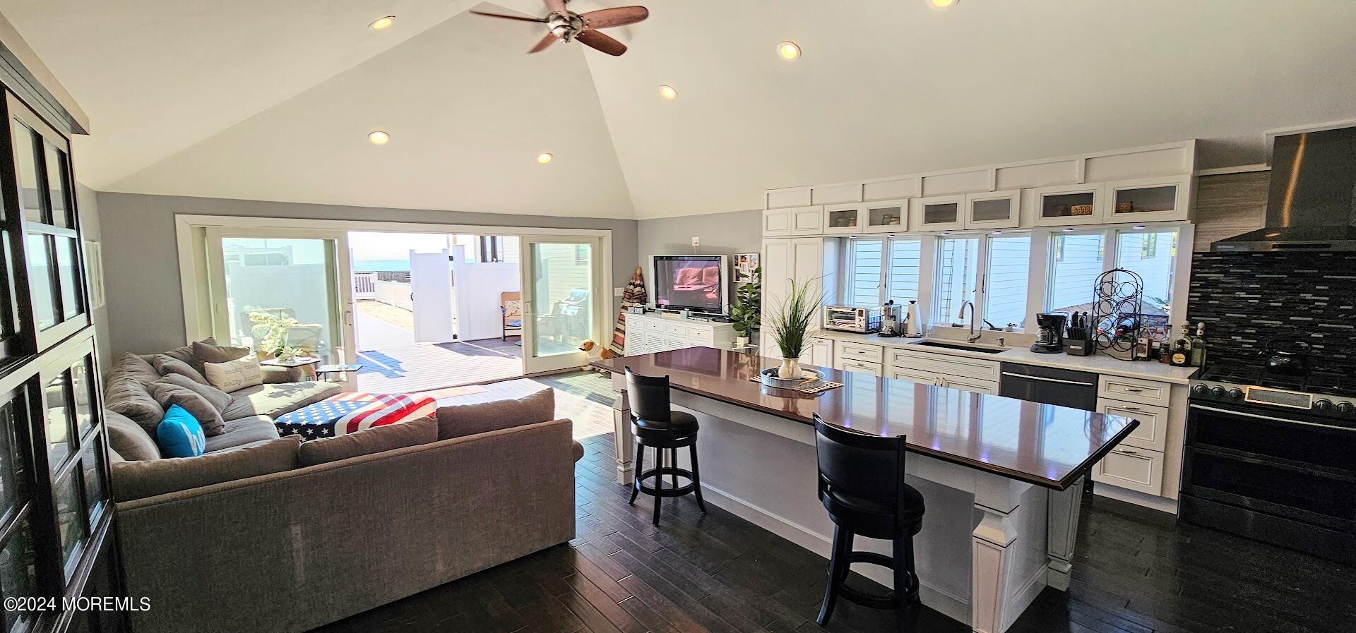 Point Pleasant Beach, New Jersey, 08742, United States, 1 Bedroom Bedrooms, ,1 BathroomBathrooms,Residential,Active,1964265