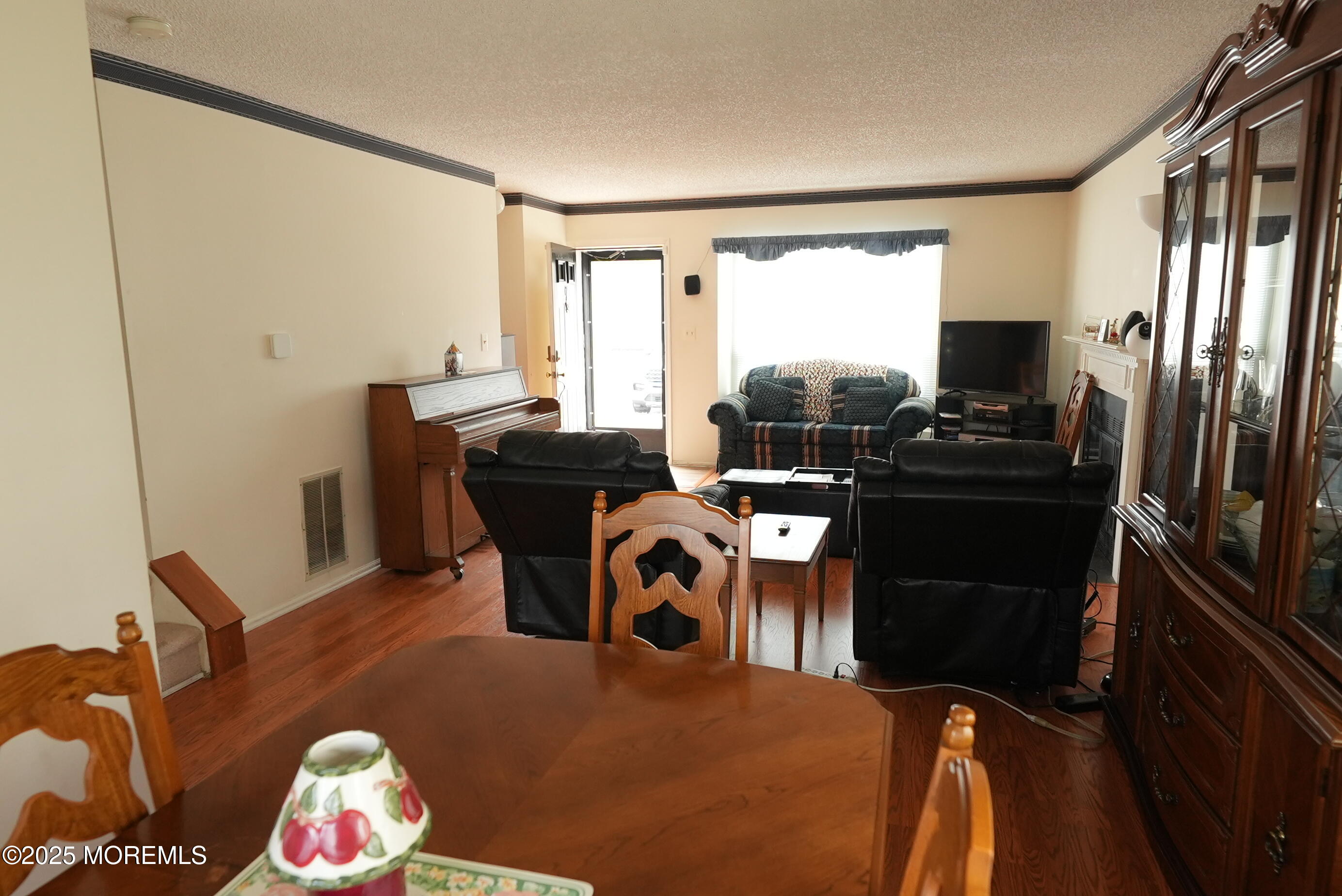 17 Beaumont Court, Tinton Falls, New Jersey image 5