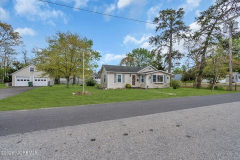 145 Cable Avenue Beachwood NJ 08722