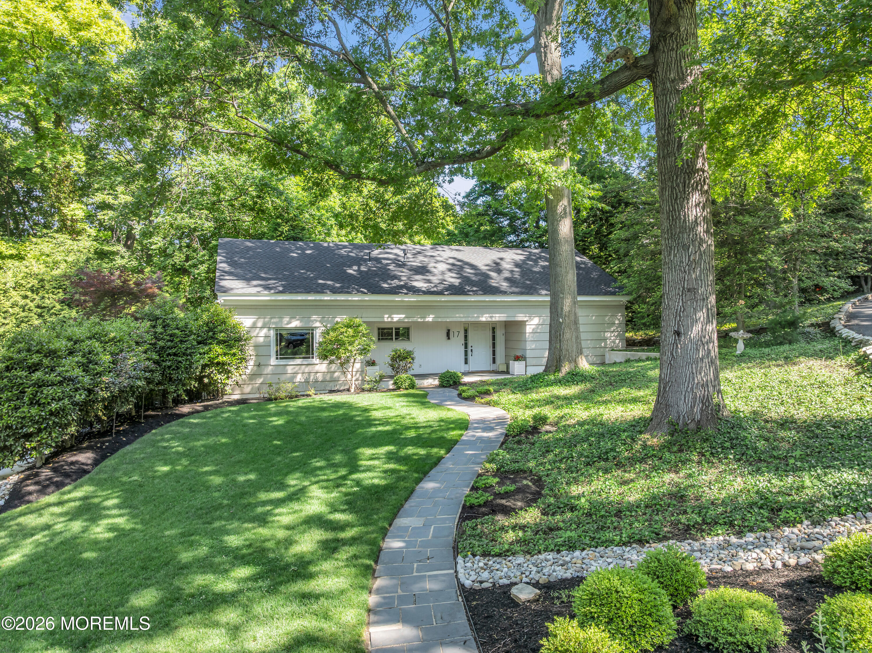 17 Hilltop Terrace N