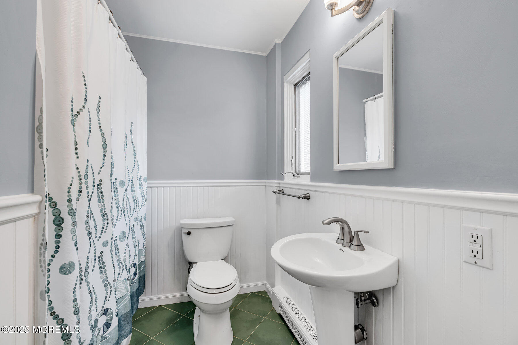 187 Manor, Red Bank, New Jersey image 12