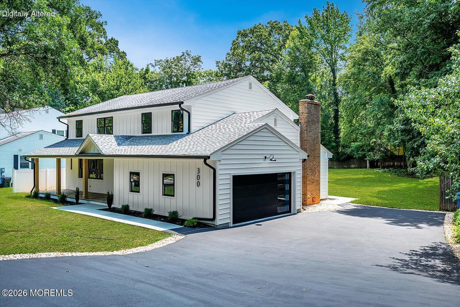 300 E Chestnut Avenue