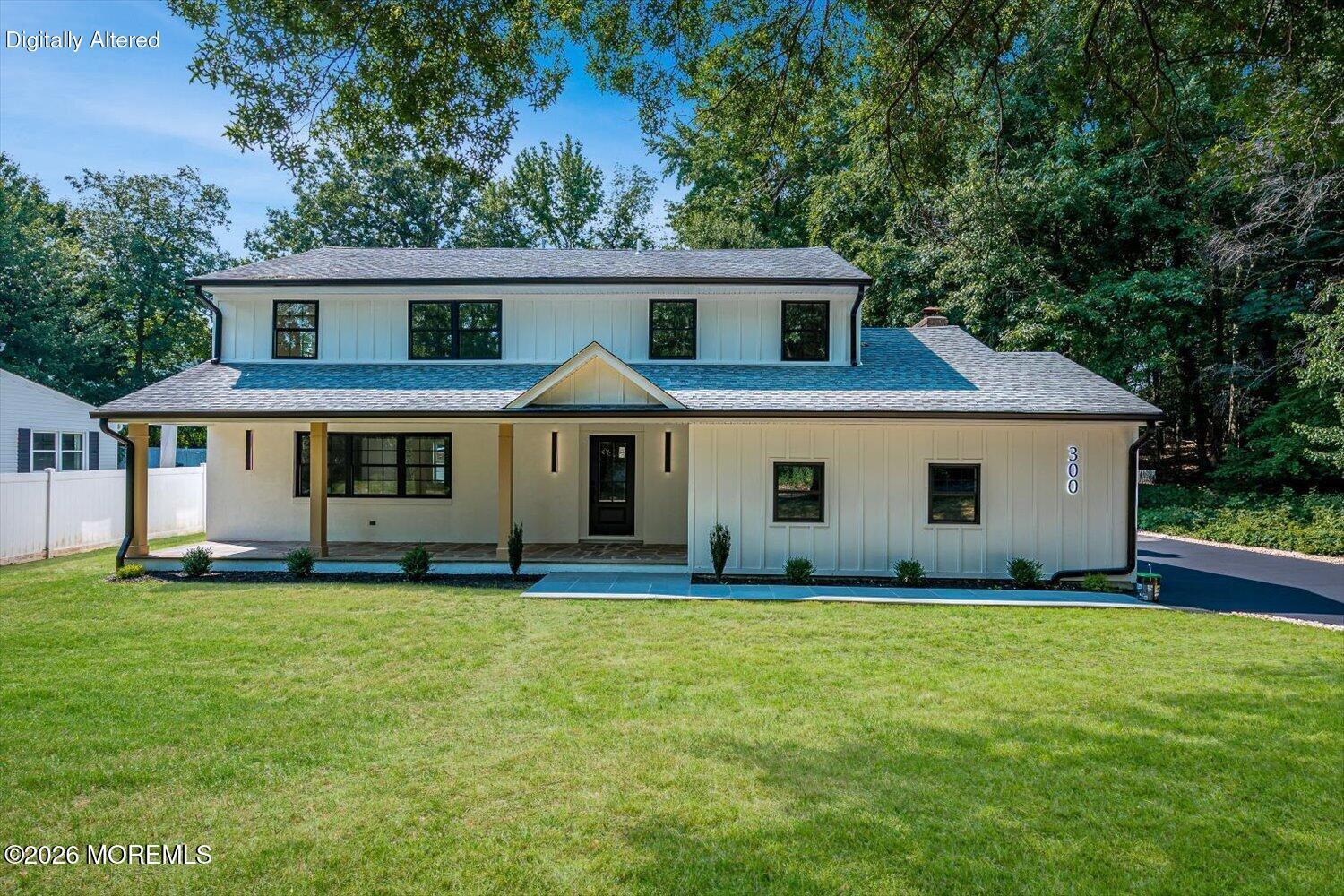 300 E Chestnut Avenue