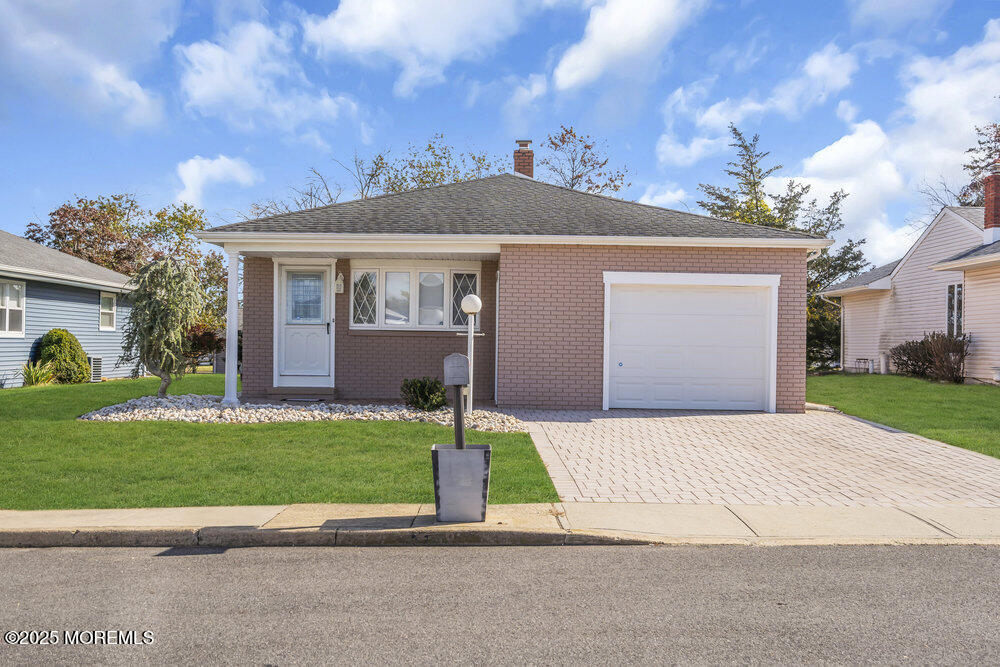 32 Harrington Drive S