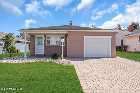 32 Harrington Drive S Toms River NJ 08757