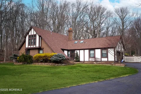 41 Oak Rise Drive, Freehold, NJ 07728 - MLS#: 22500983