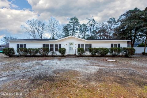 Photo of 28 Abbie Drive, Little Egg Harbor, NJ 08087 (MLS # 22536750)