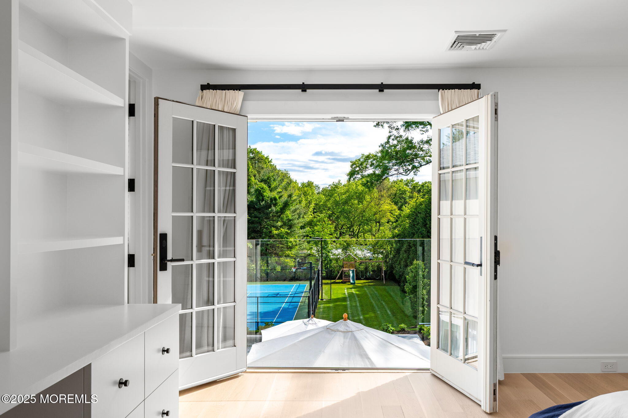 306 Hutchinson Road, Englewood, New Jersey image 28