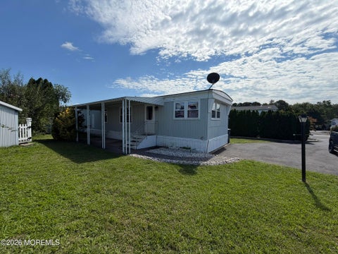 Mobile Home For Sale - 1421 Nature Way<br/> Toms River, NJ 08755