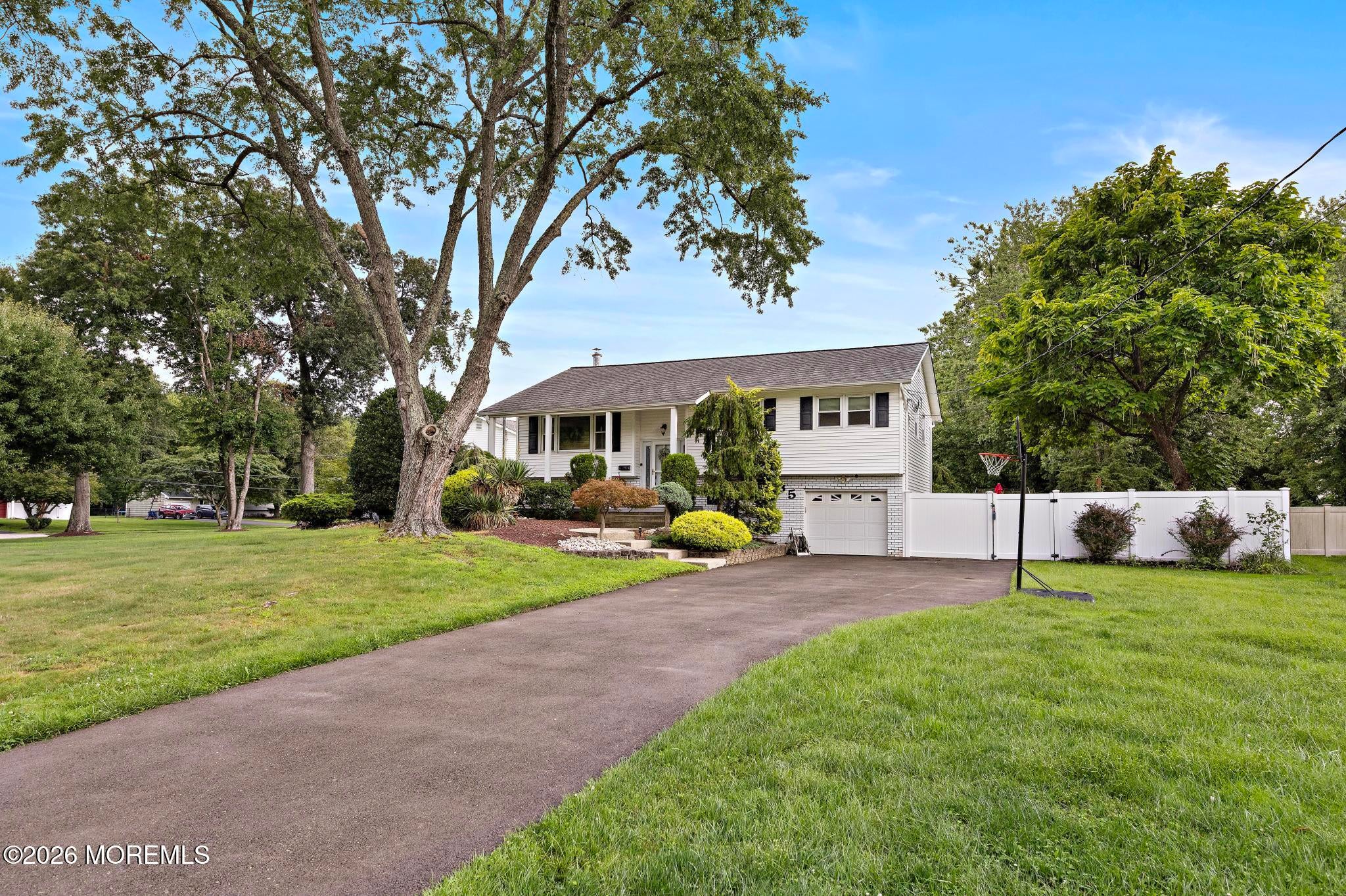 35 Chesapeake Road