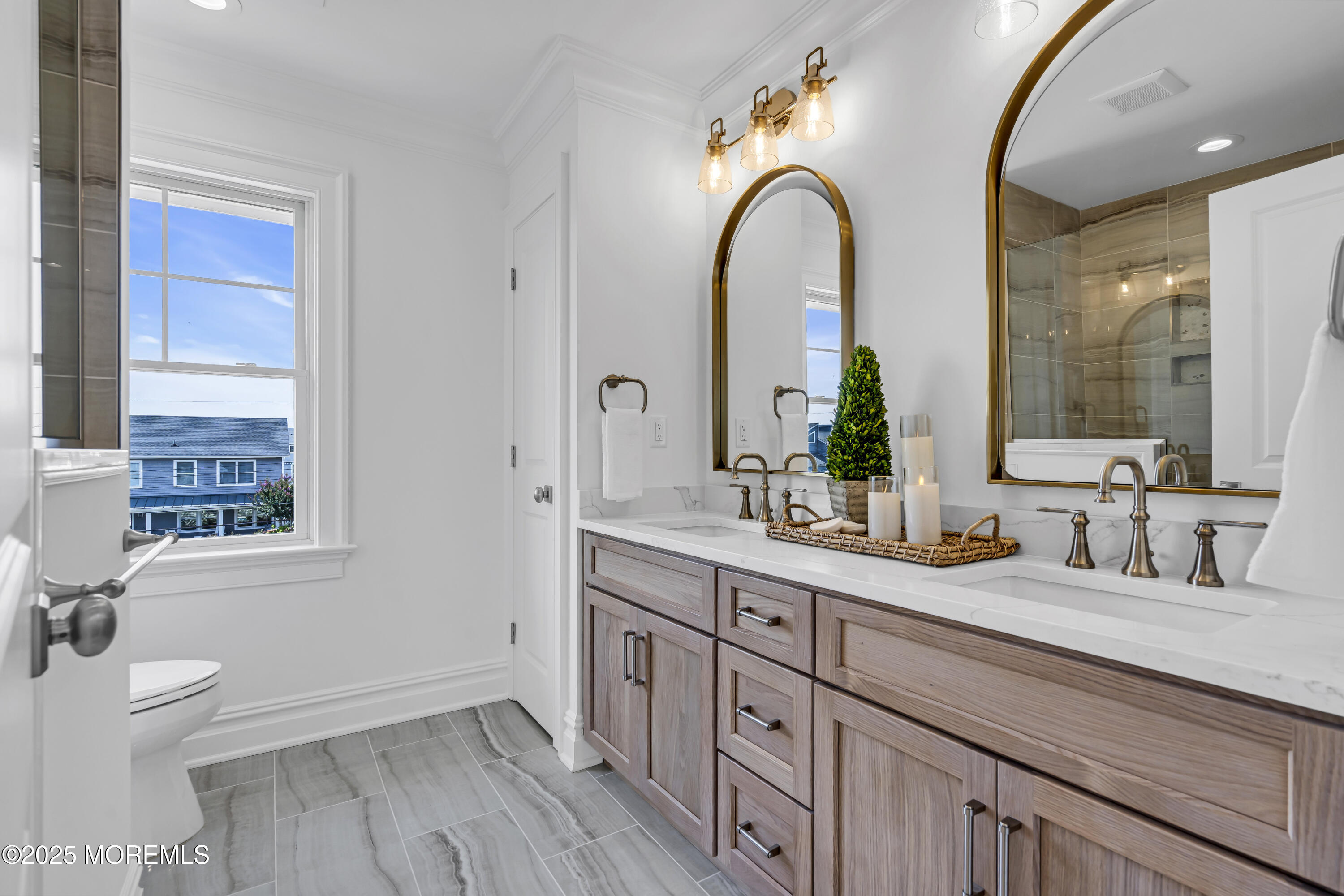 Mantoloking, New Jersey, 08738, United States, 6 Bedrooms Bedrooms, ,6 BathroomsBathrooms,Residential,Active,2006879