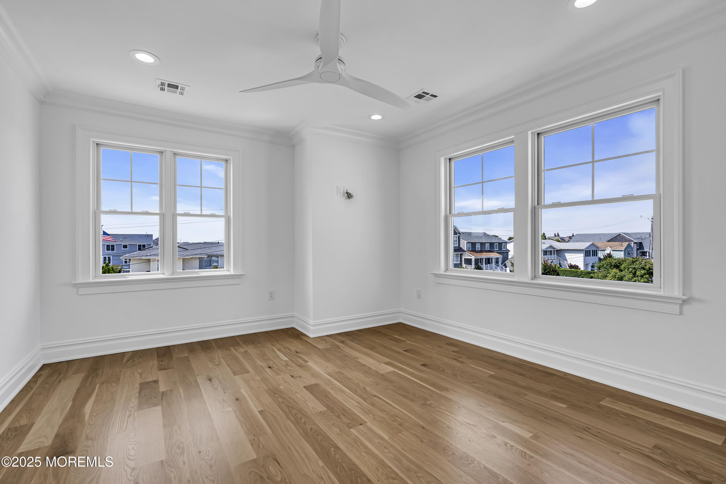 Mantoloking, New Jersey, 08738, United States, 6 Bedrooms Bedrooms, ,6 BathroomsBathrooms,Residential,Active,2006879