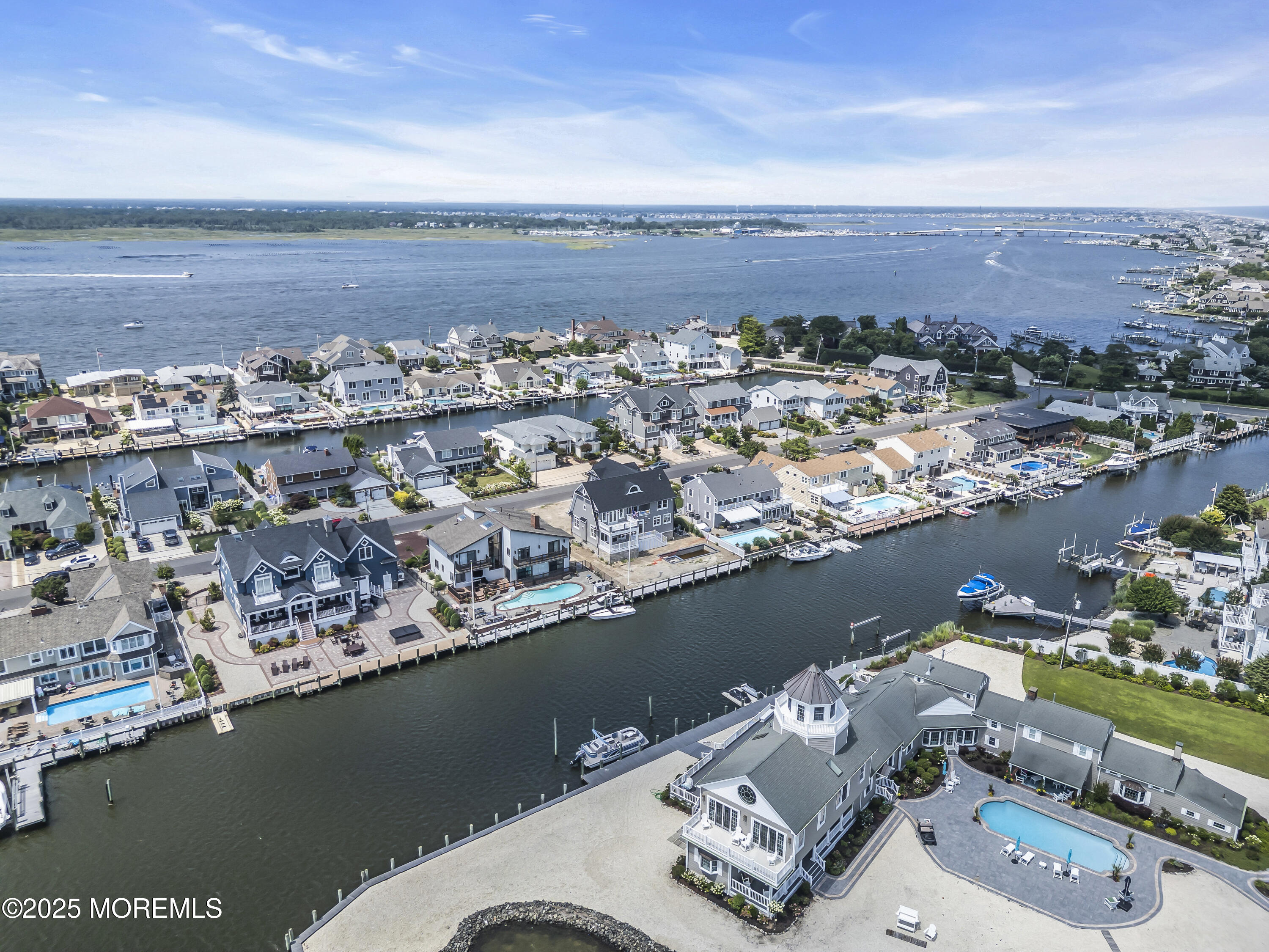 Mantoloking, New Jersey, 08738, United States, 6 Bedrooms Bedrooms, ,6 BathroomsBathrooms,Residential,Active,2006879