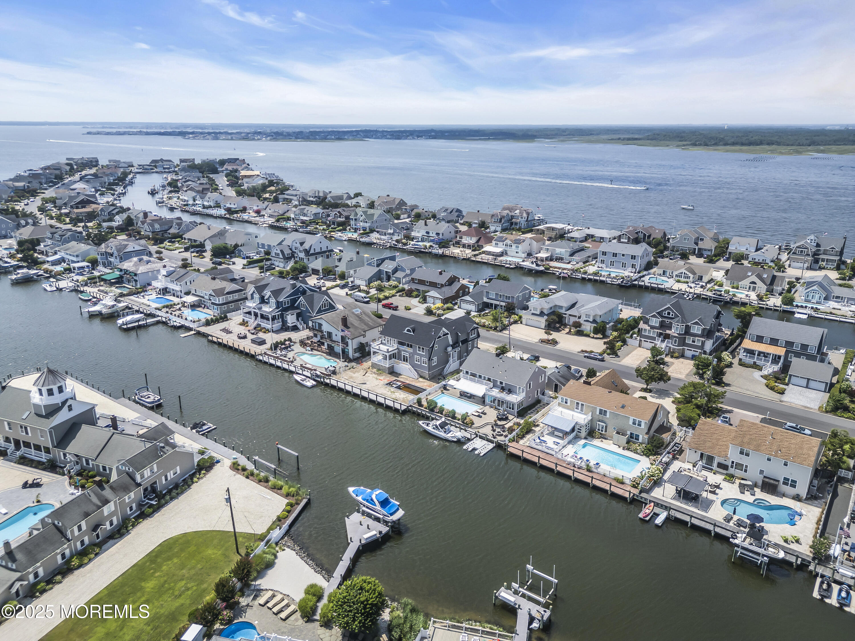 Mantoloking, New Jersey, 08738, United States, 6 Bedrooms Bedrooms, ,6 BathroomsBathrooms,Residential,Active,2006879