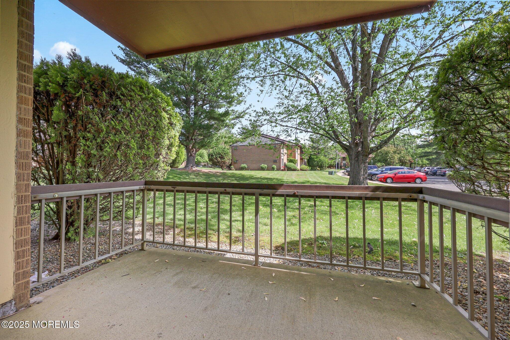 35 Amberly Drive #E, Manalapan, New Jersey image 19