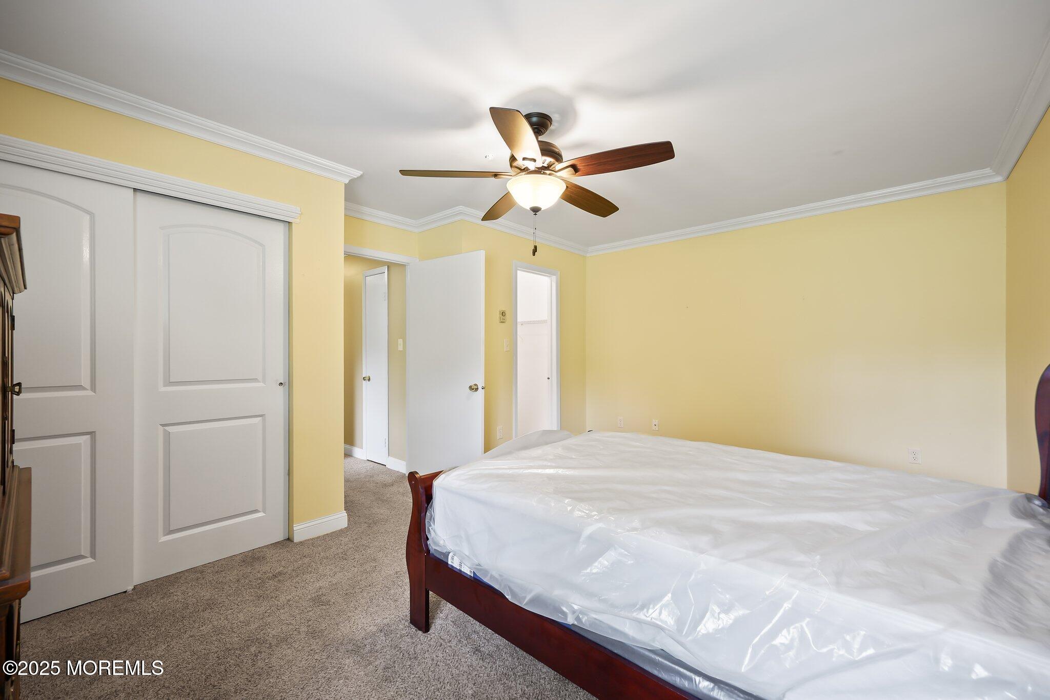 35 Amberly Drive #E, Manalapan, New Jersey image 16