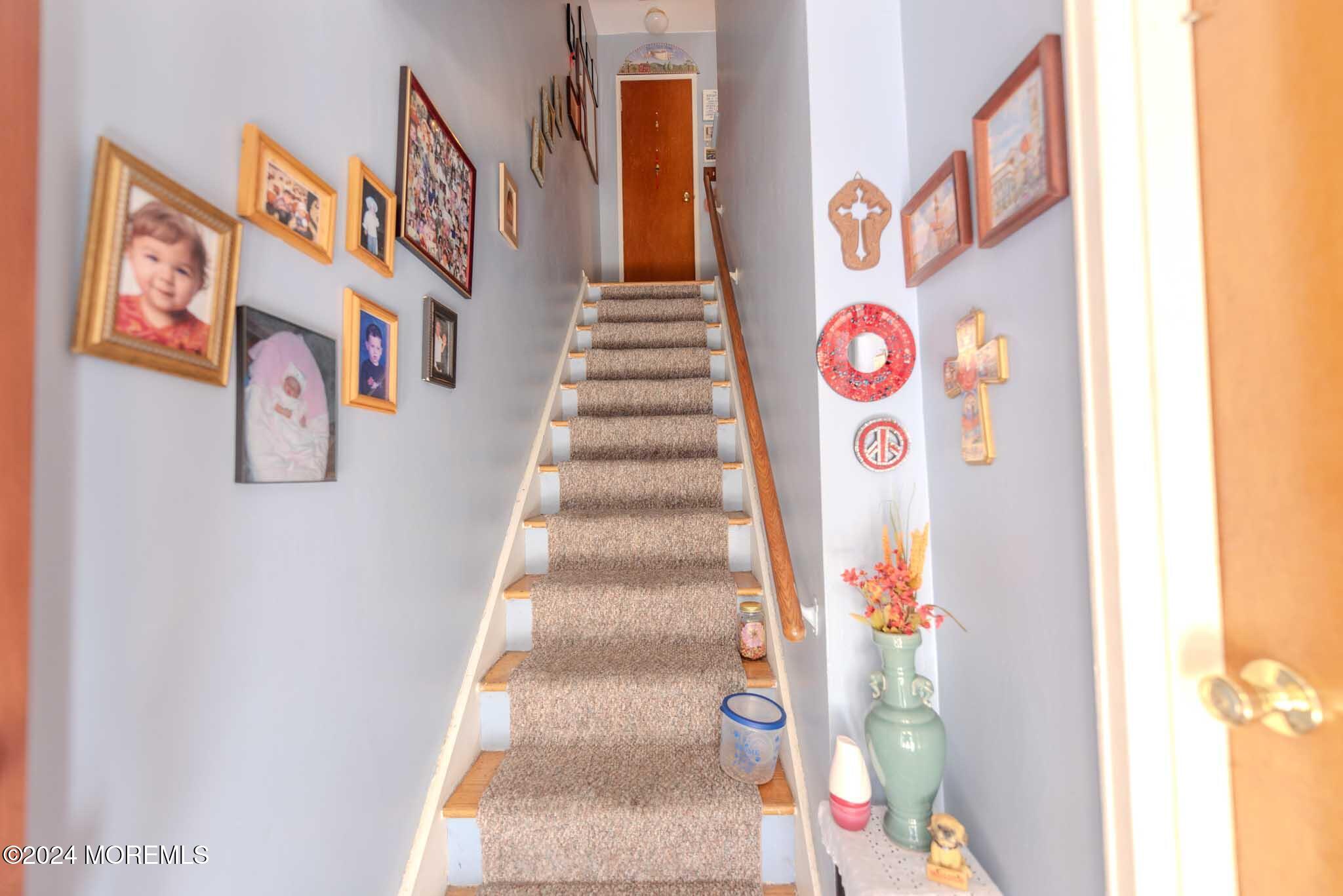 5 Elna Court, Bayonne, New Jersey image 3