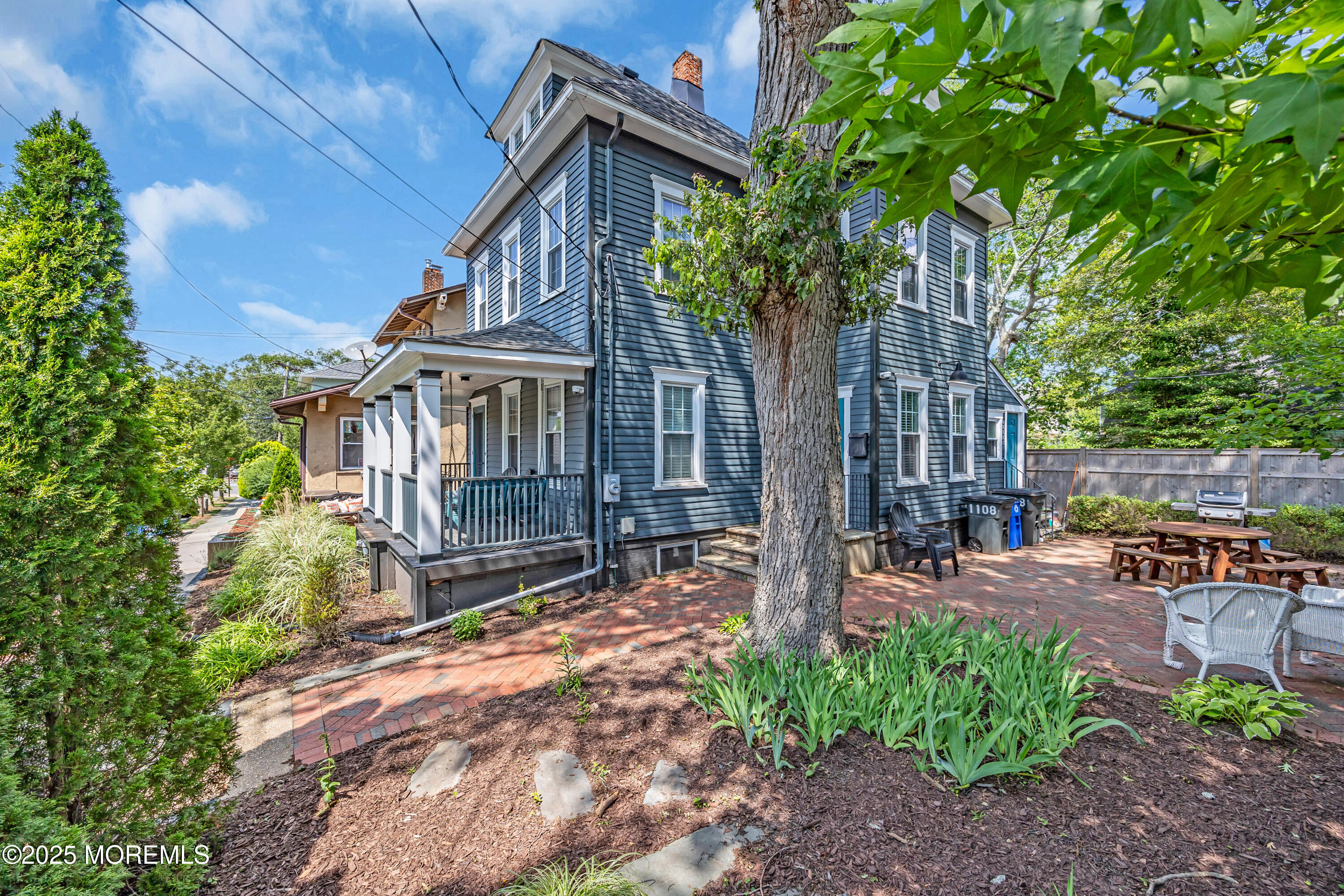 1108 Emory Street