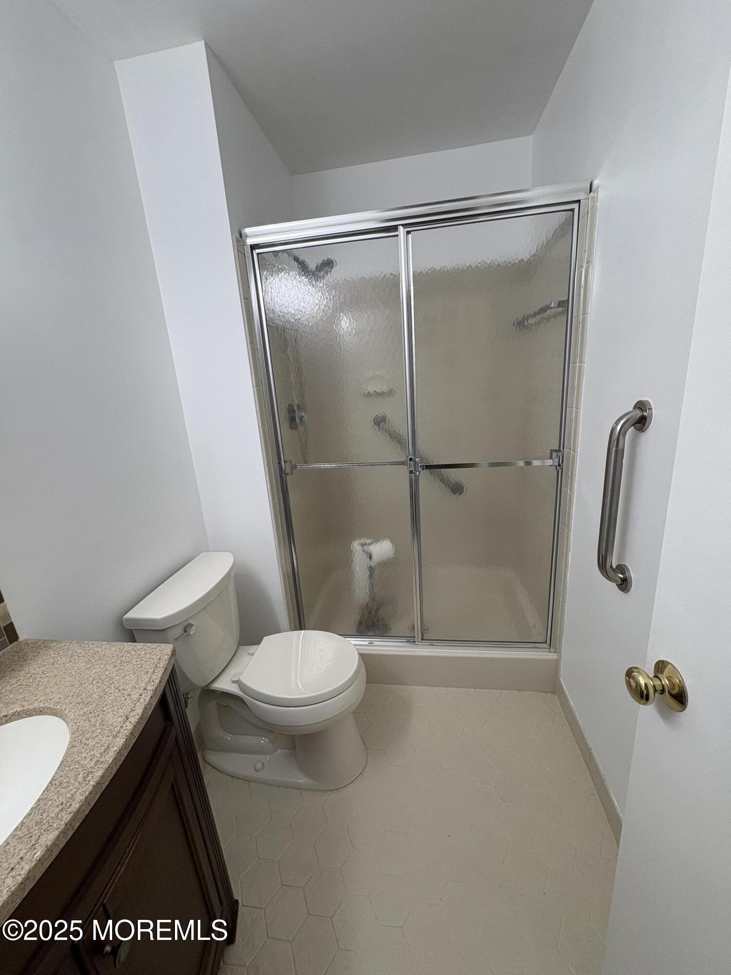 74 Boxwood Terrace #12, Red Bank, New Jersey image 25