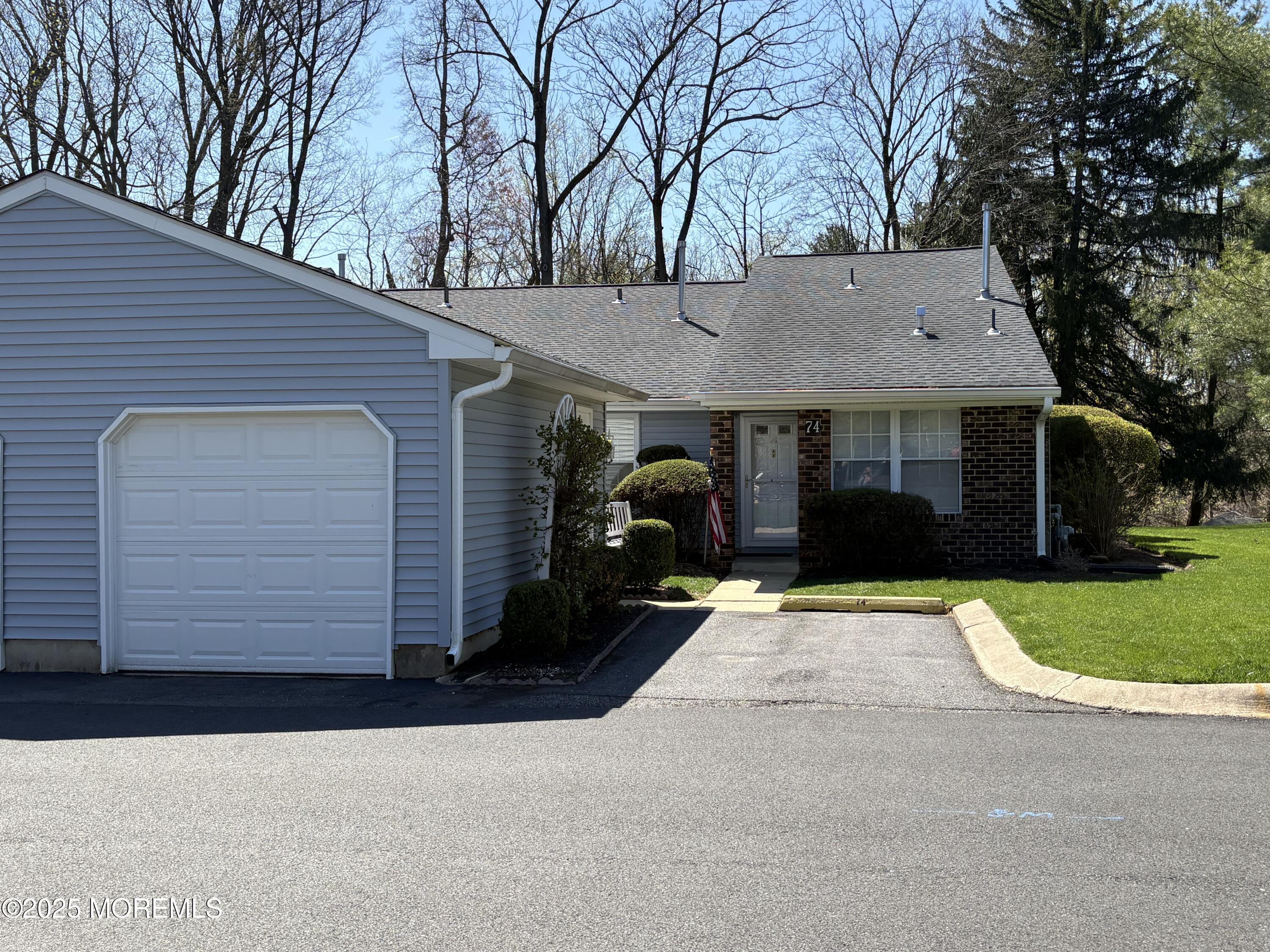 74 Boxwood Terrace #12, Red Bank, New Jersey image 2