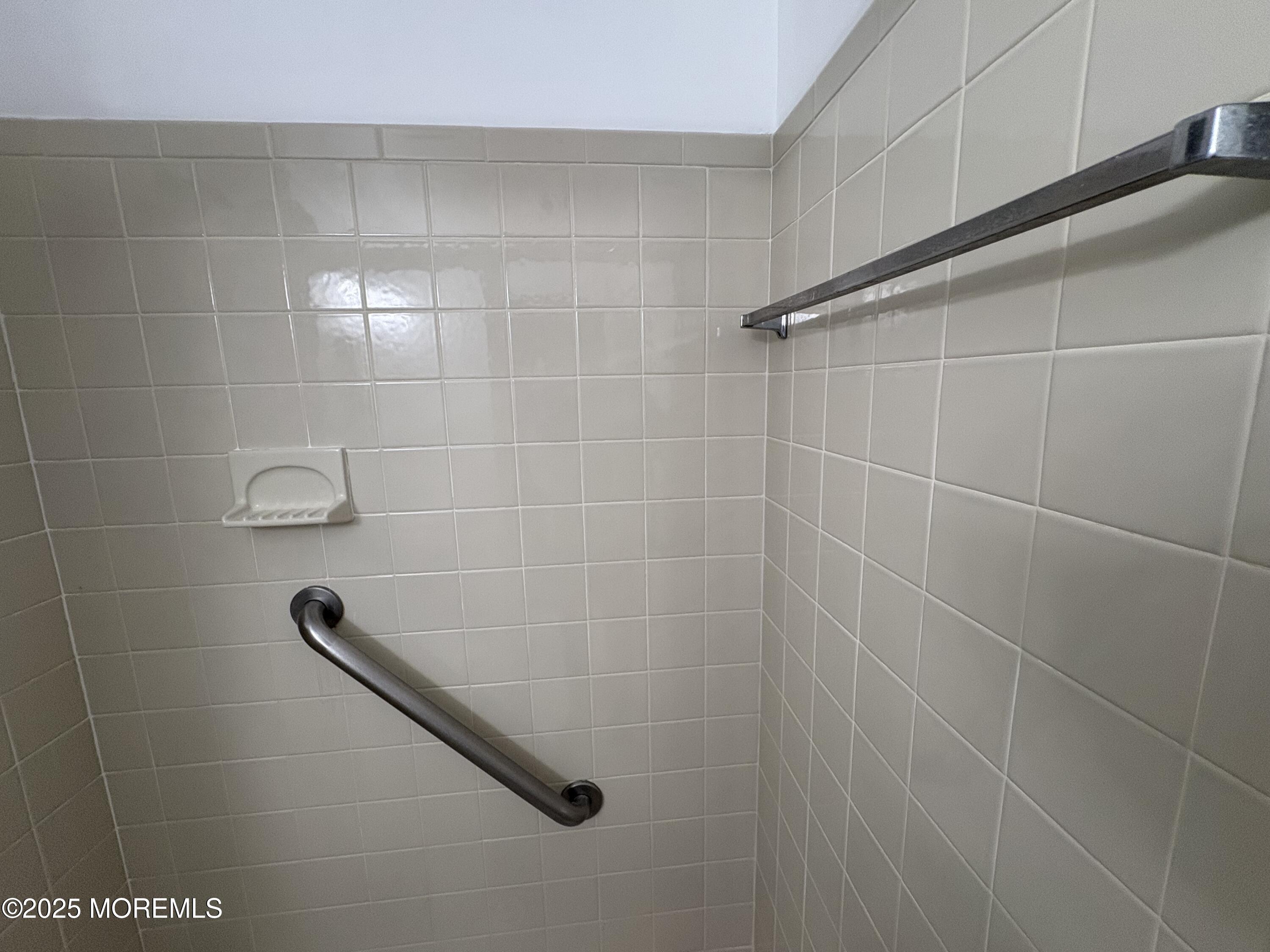 74 Boxwood Terrace #12, Red Bank, New Jersey image 23