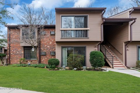 Condo For Sale - 8 Manchester Court<br/> Monmouth County, Red Bank, NJ 07701